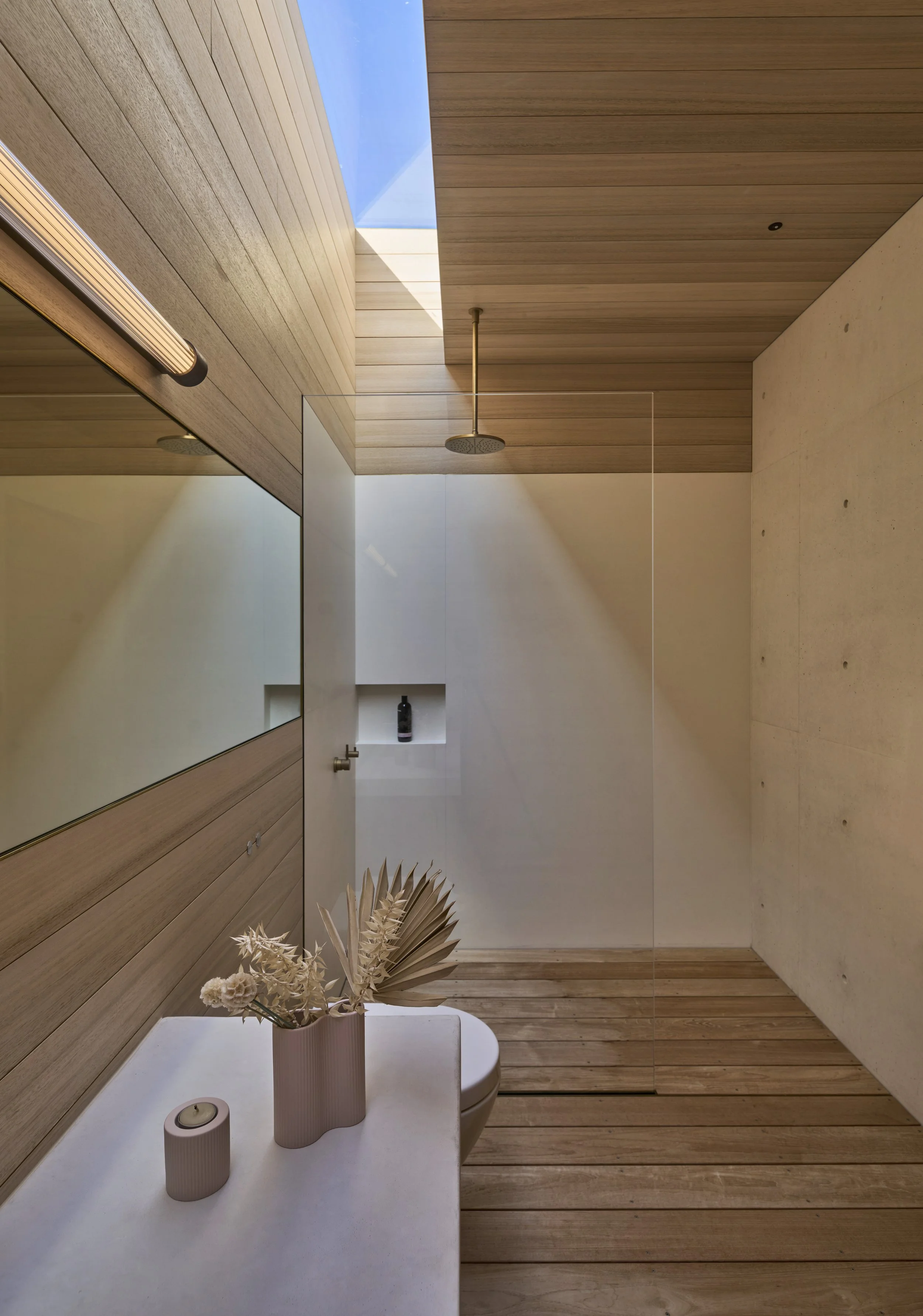 GREENHILLS by Fergus Scott Architects