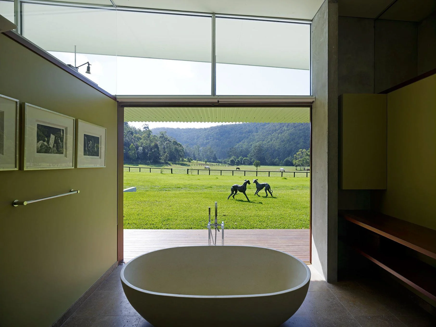 JILLIBY HOUSE by Fergus Scott Architects