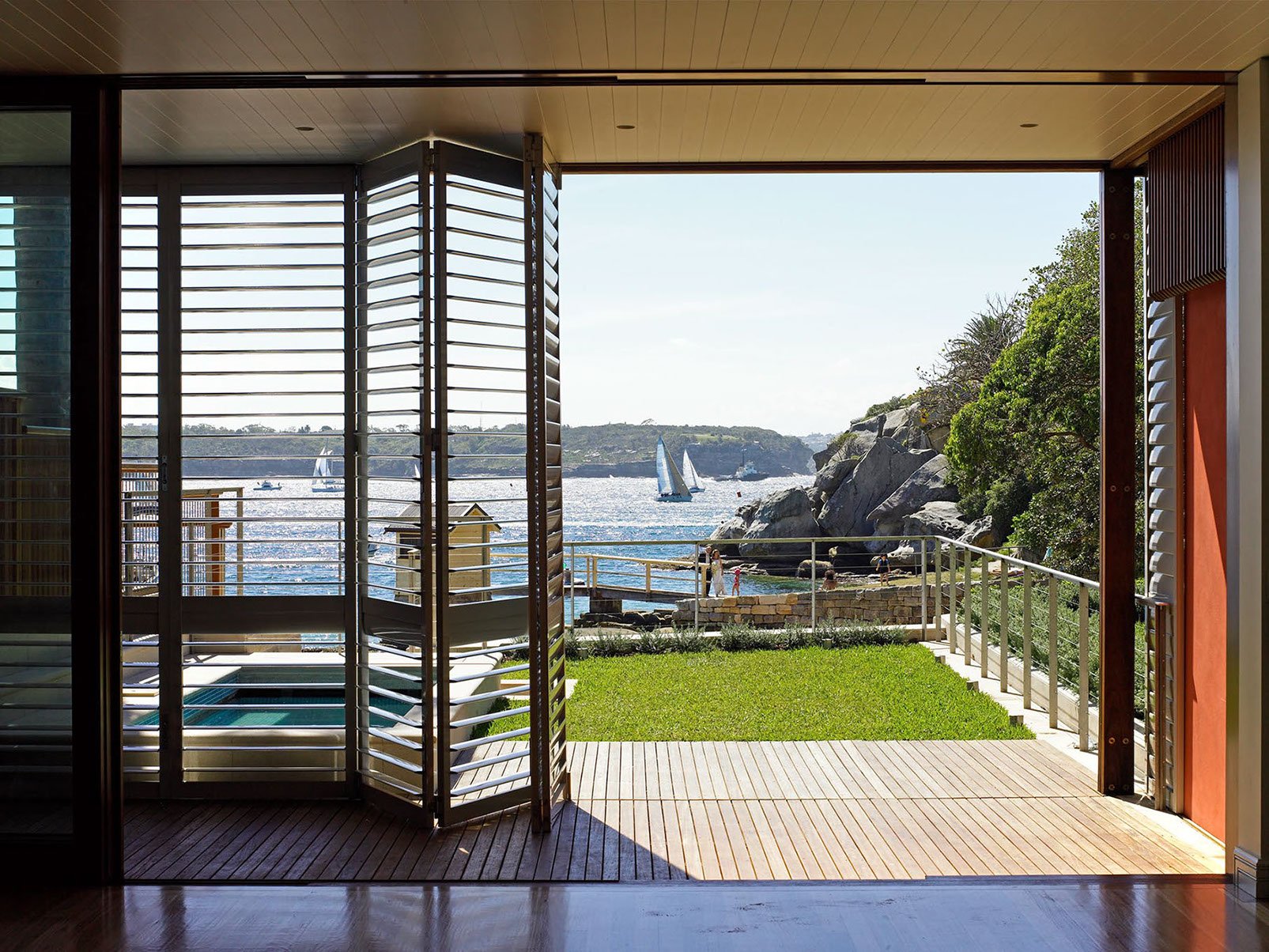 CAMP COVE HOUSE by Fergus Scott Architects