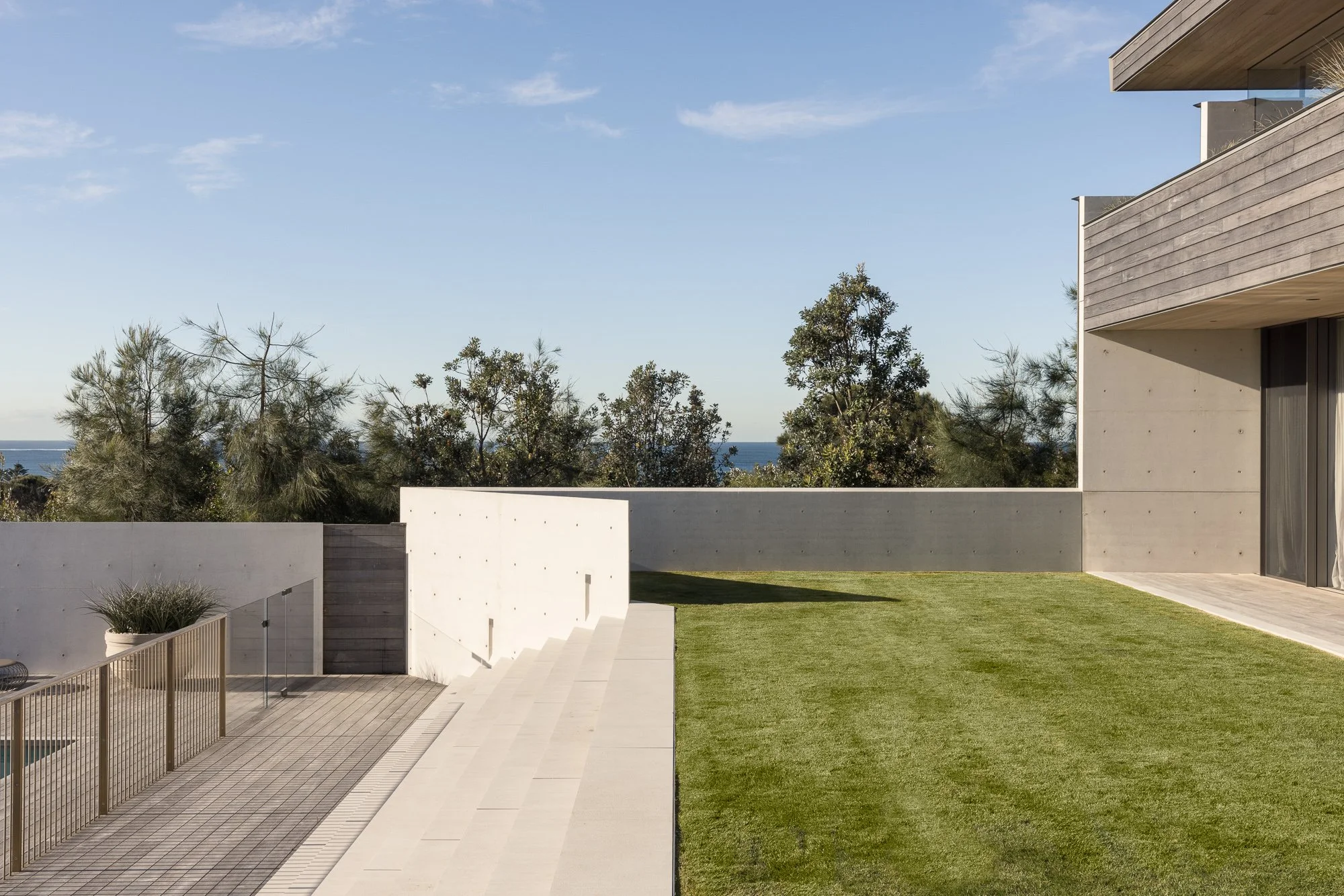 GREENHILLS by Fergus Scott Architects