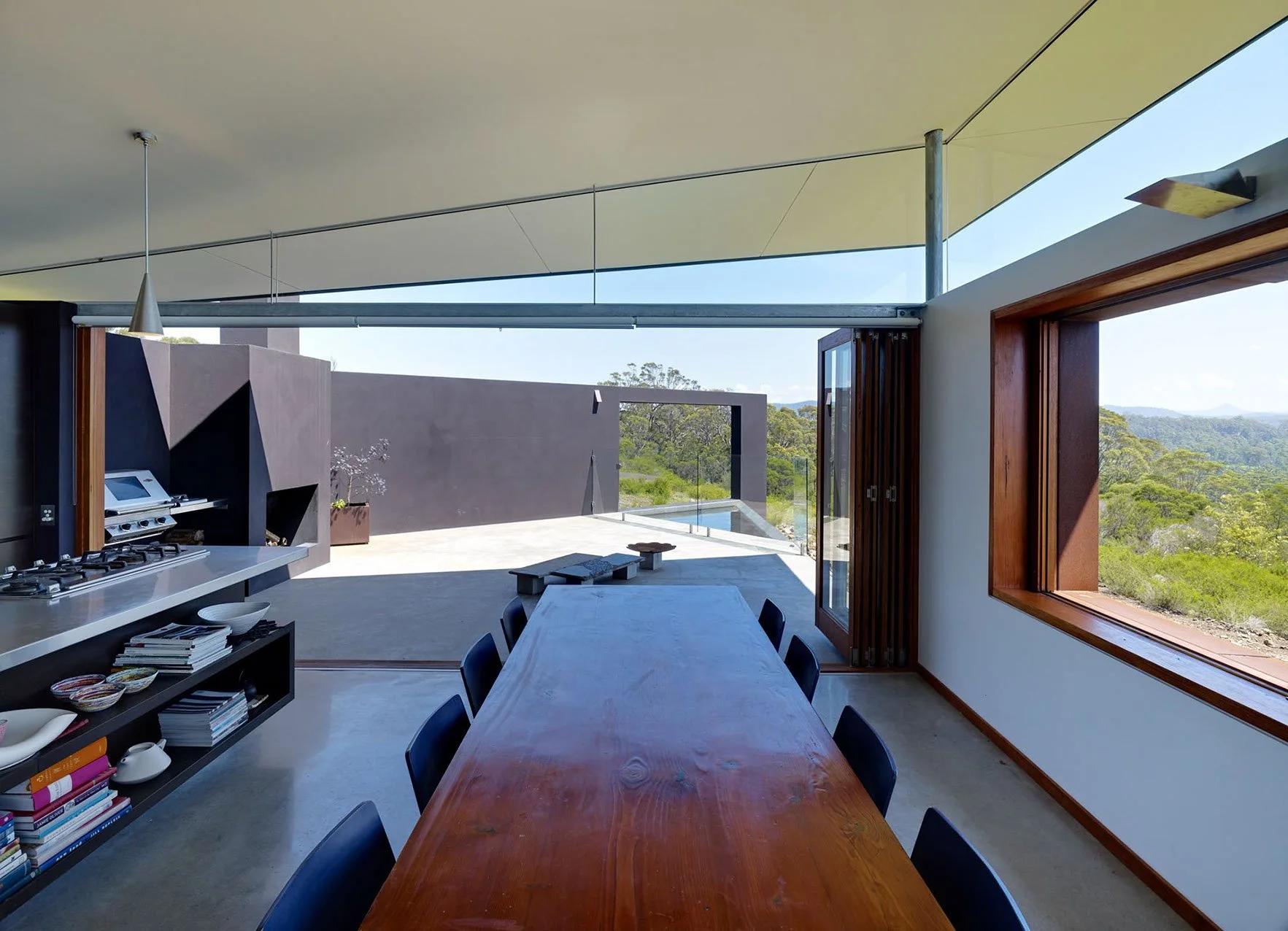 SOUTHERN HOUSE by Fergus Scott Architects