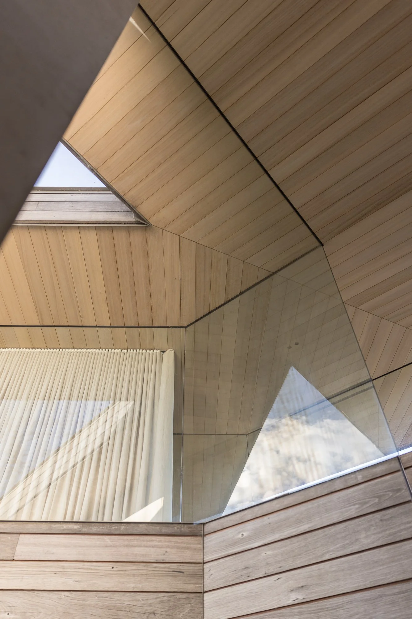 GREENHILLS by Fergus Scott Architects