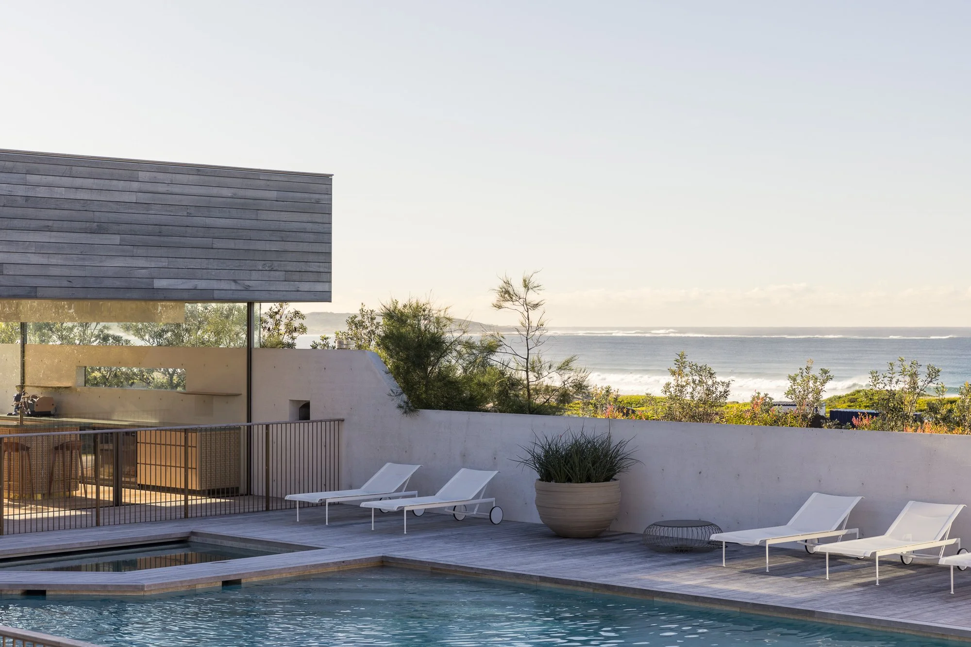GREENHILLS by Fergus Scott Architects