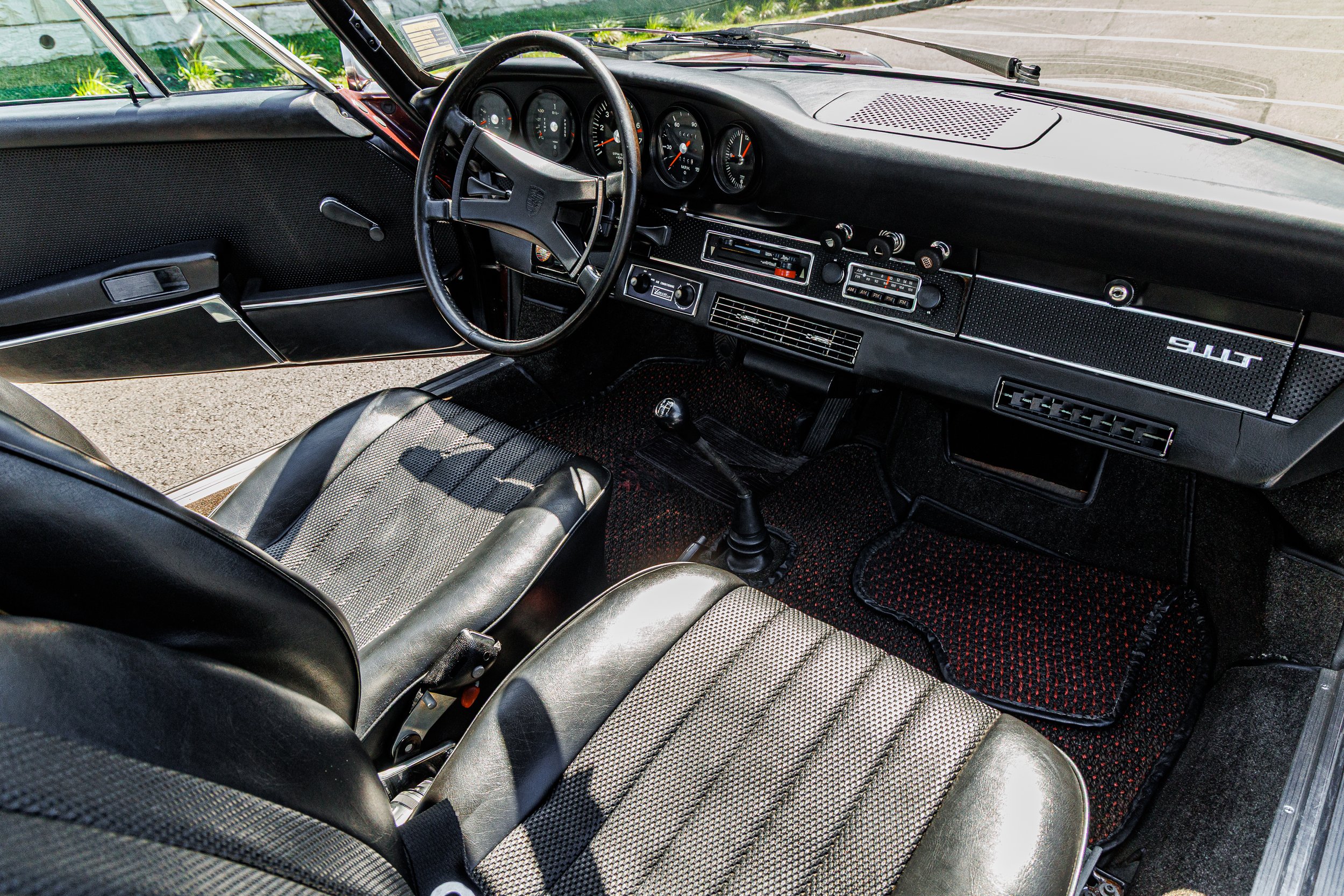 Porsche 911T-118.jpg