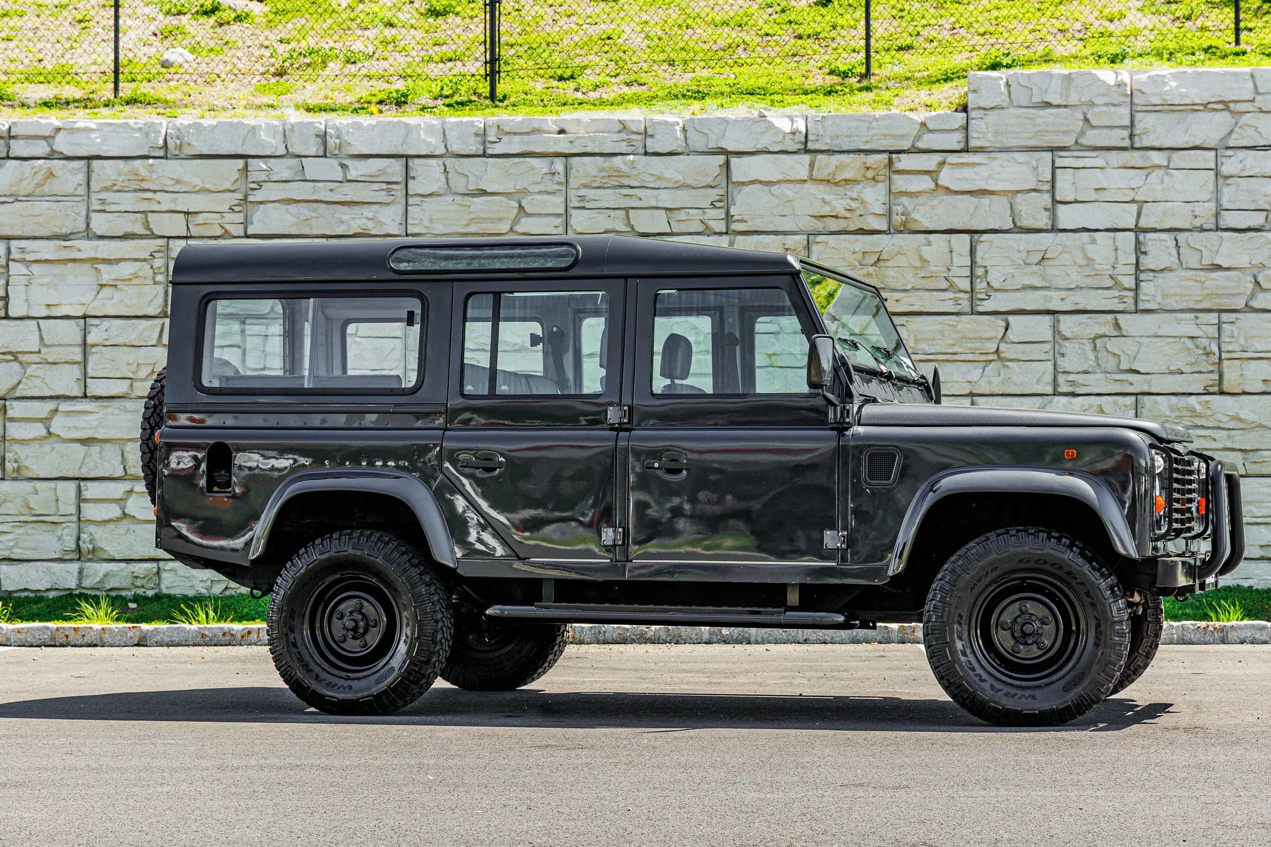 Land Rover-004.jpg