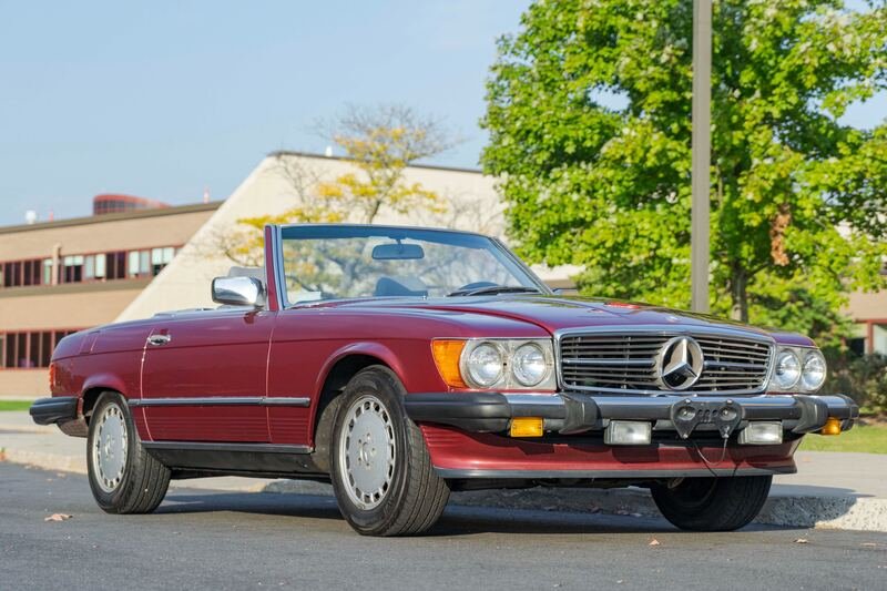 1989 MERCEDES-BENZ 560 SL - SOLD