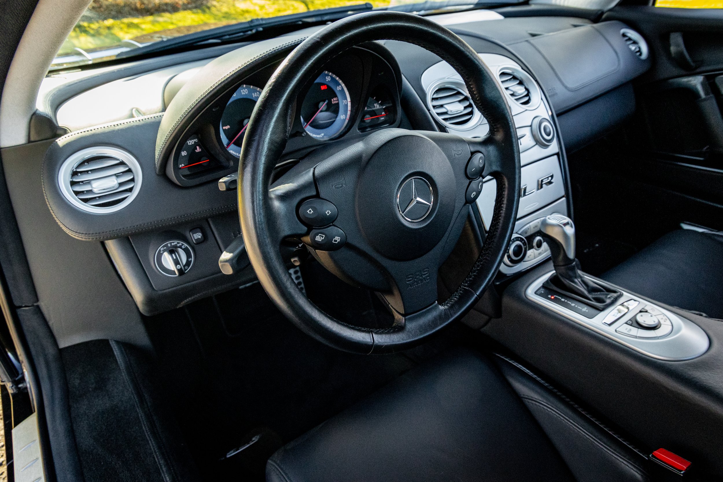 SLR-075.jpg