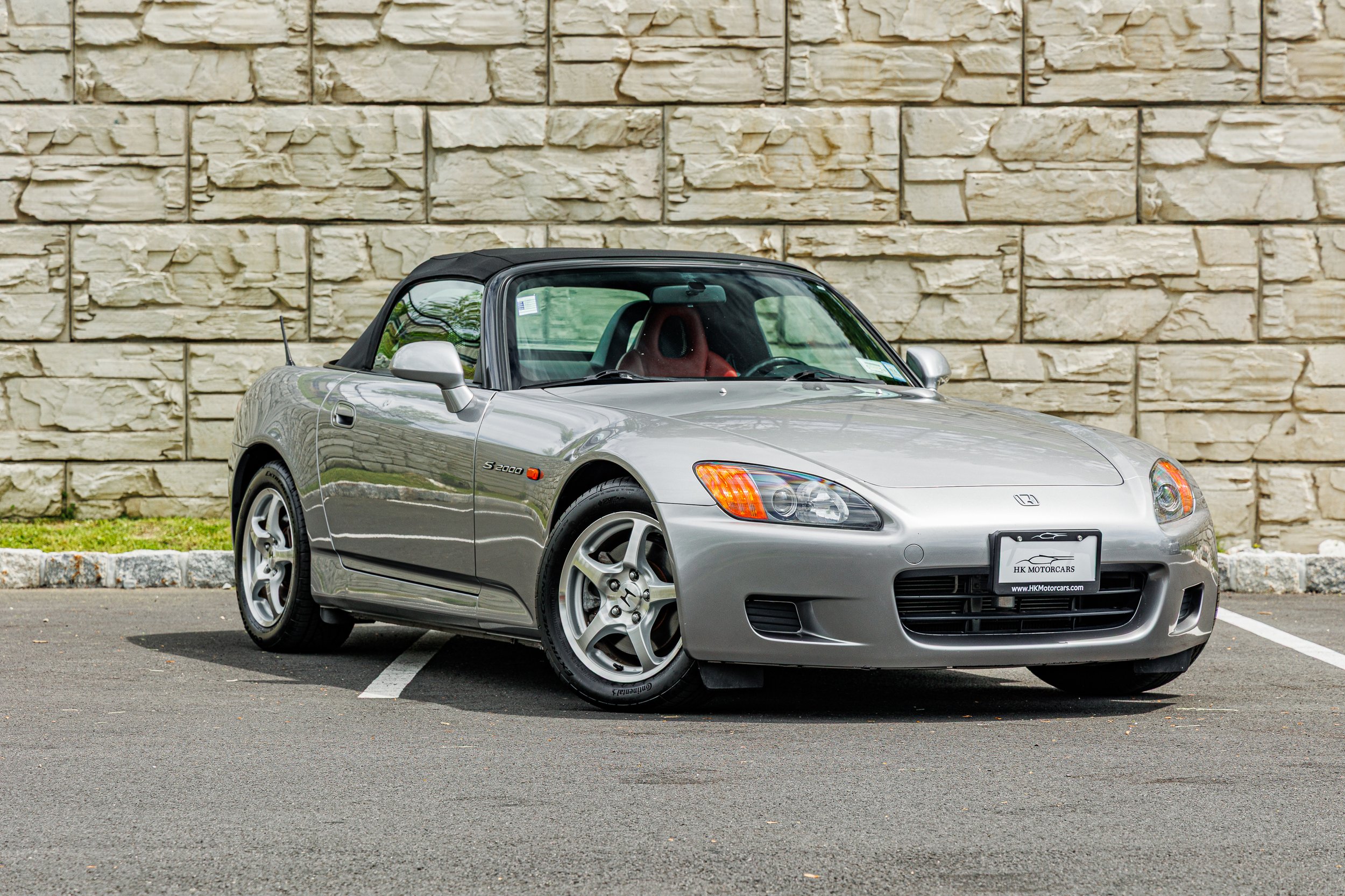 S2000-026.jpg
