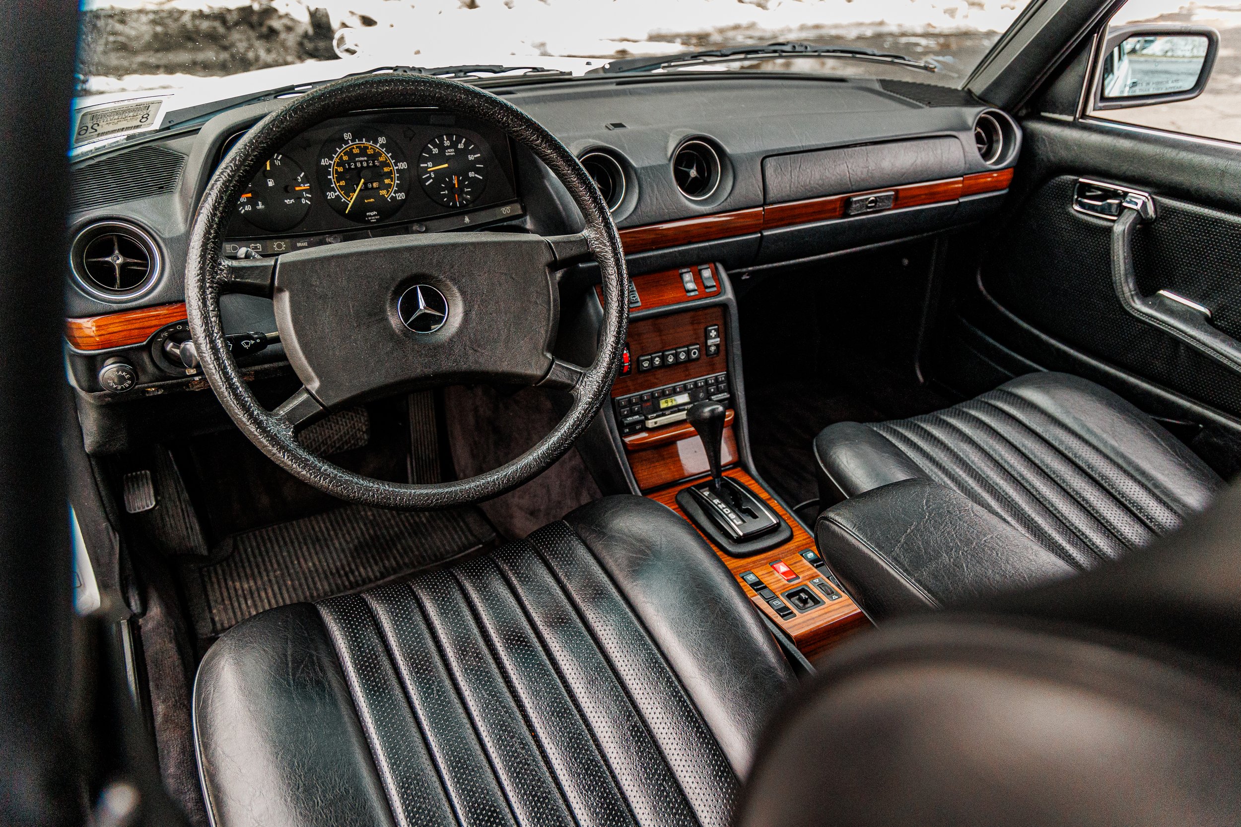 Mercedes 300TD-126.jpg