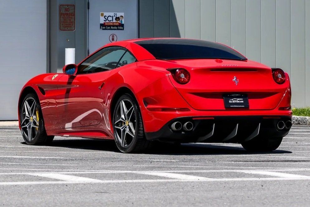 Ferrari++%287%29.jpg