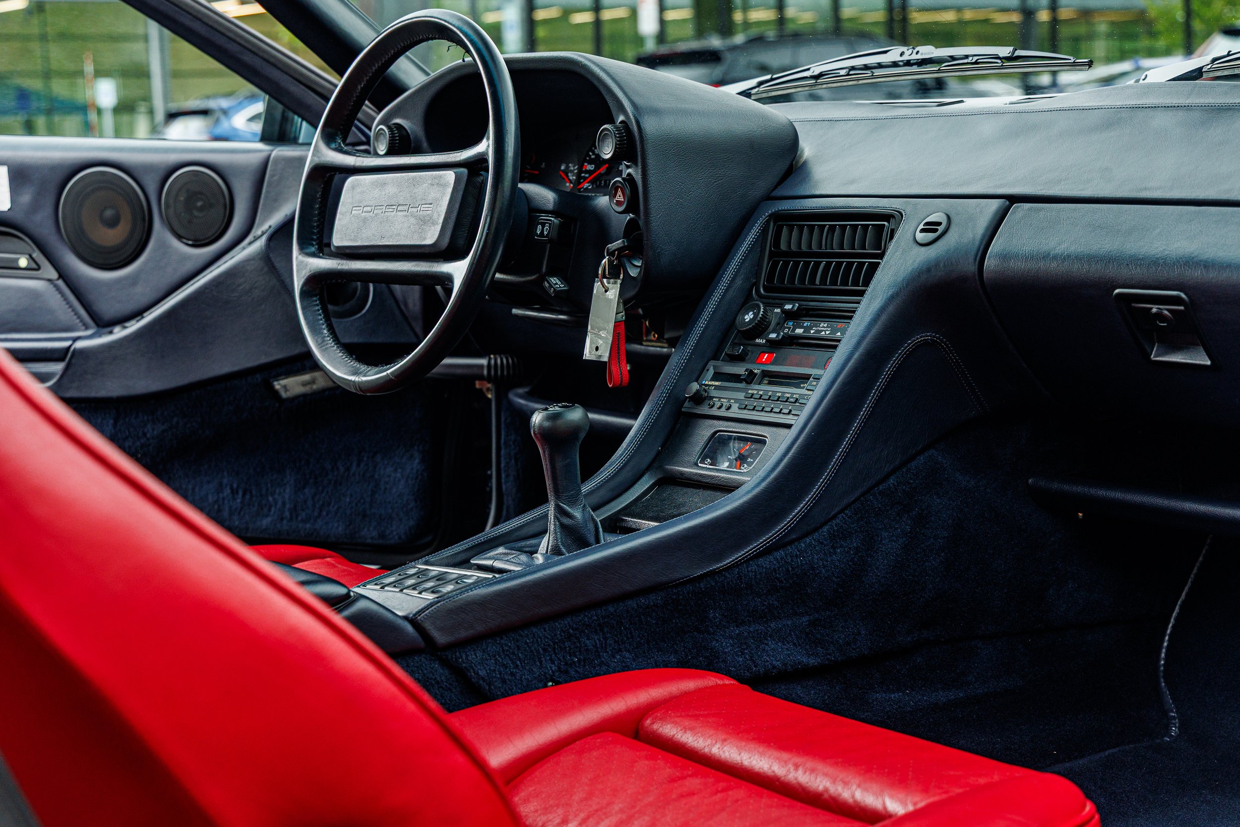 Porsche 928-078.jpg