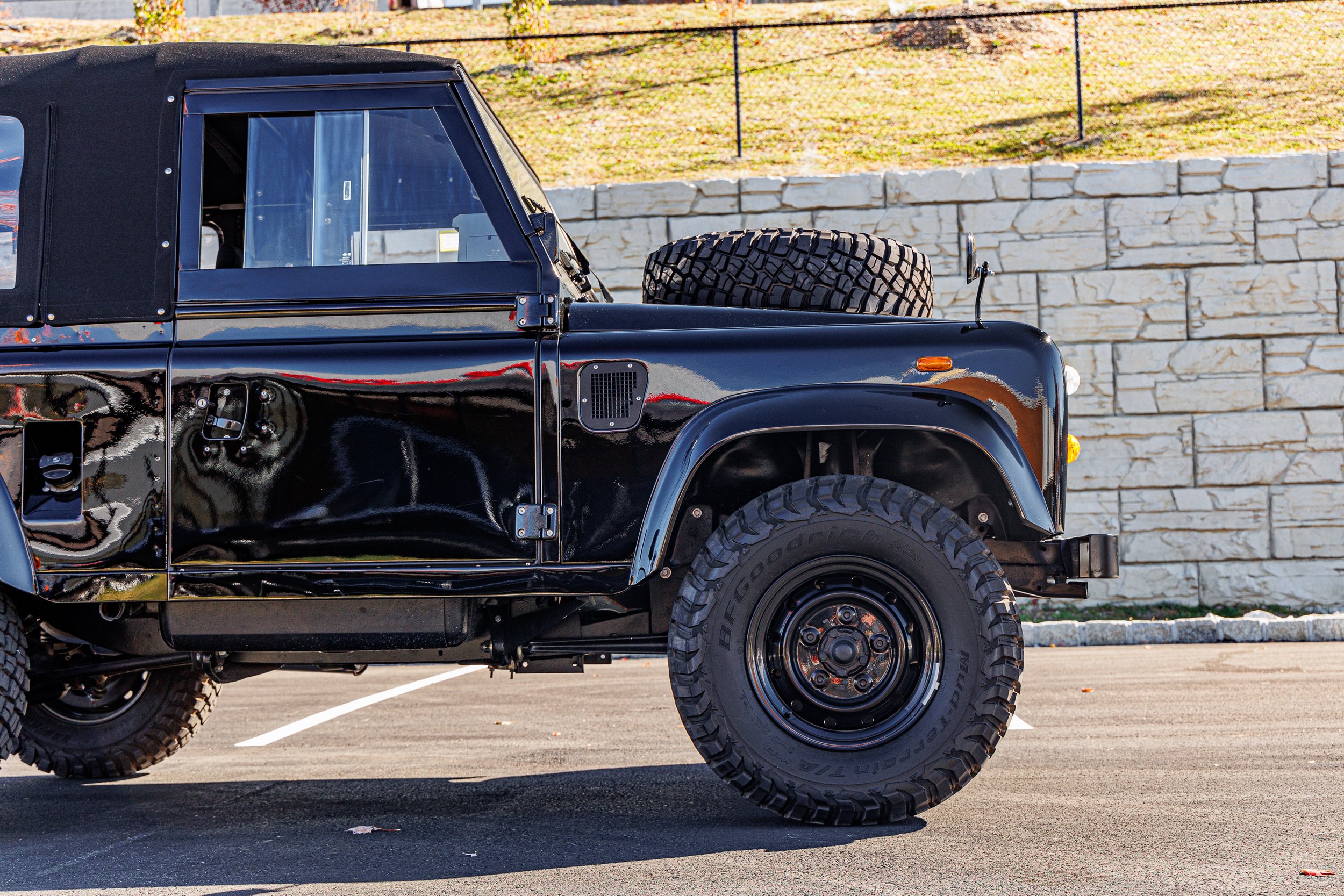 Defender-041.jpg