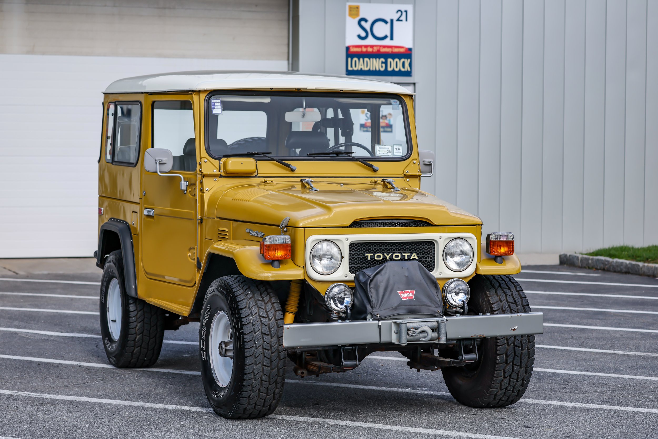 Toyota FJ (4).jpg