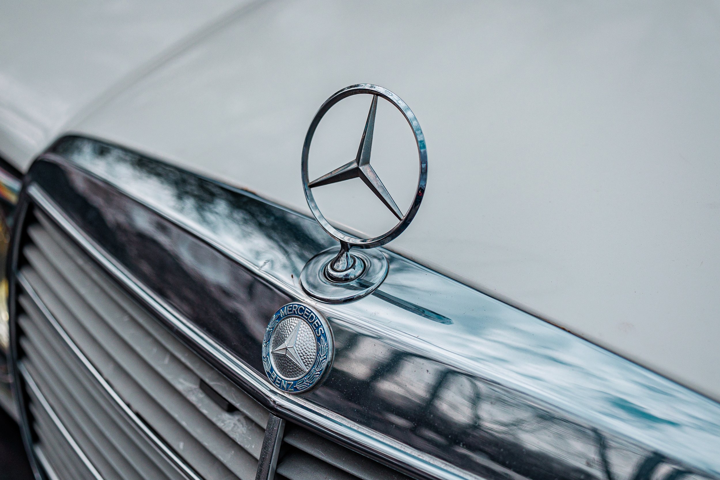 Mercedes 300TD-075.jpg