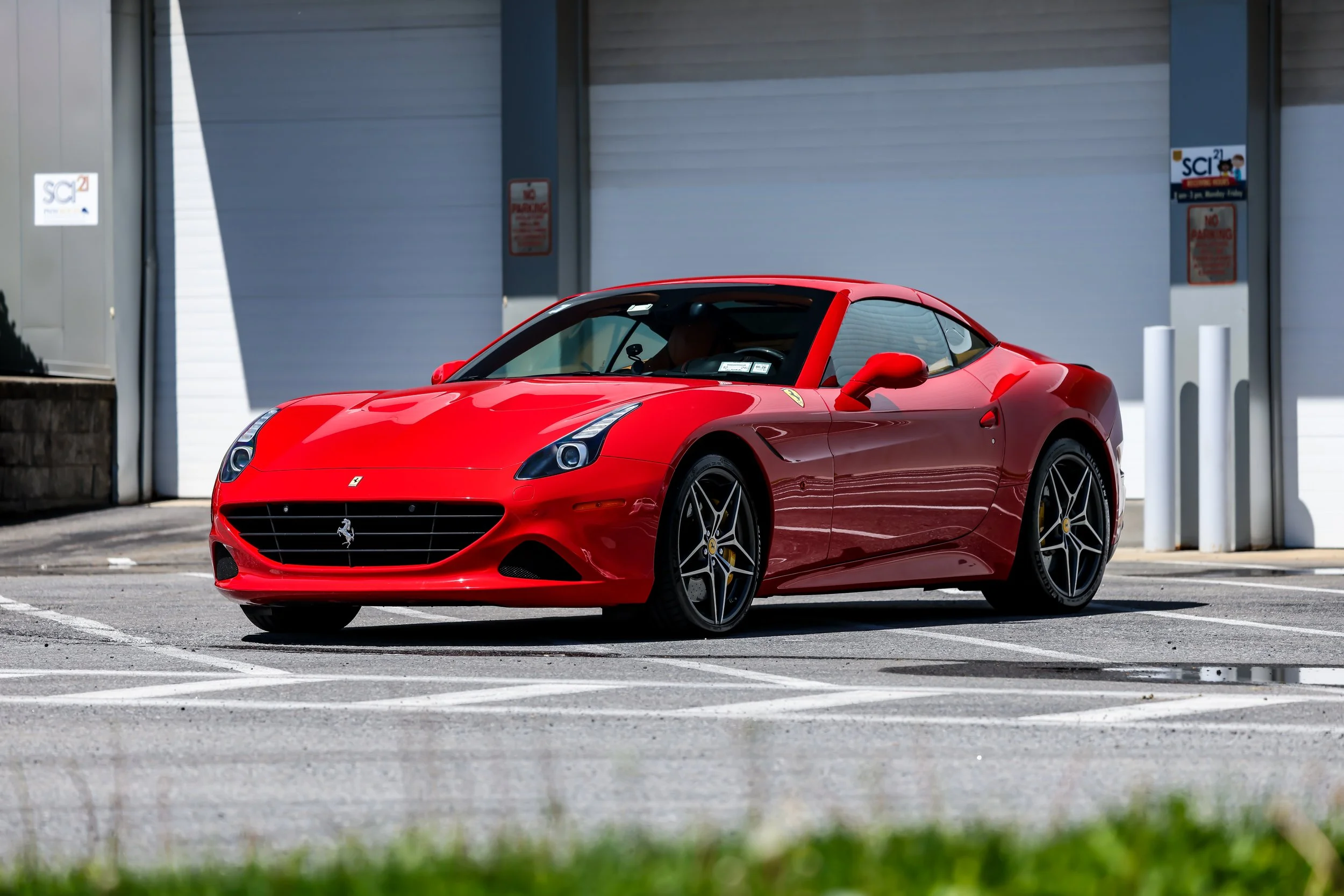 Ferrari  (2).jpg (Copy) (Copy)
