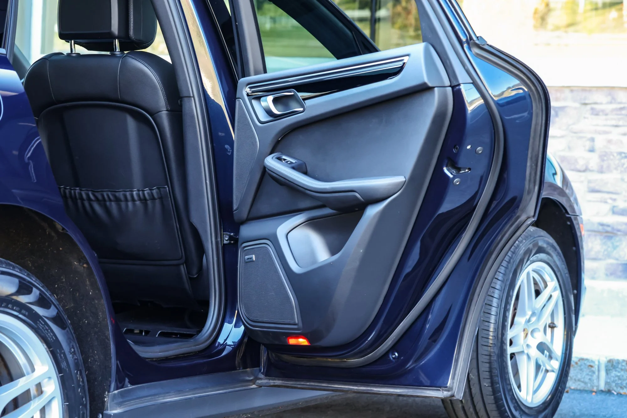 Macan (96).jpg (Copy) (Copy)