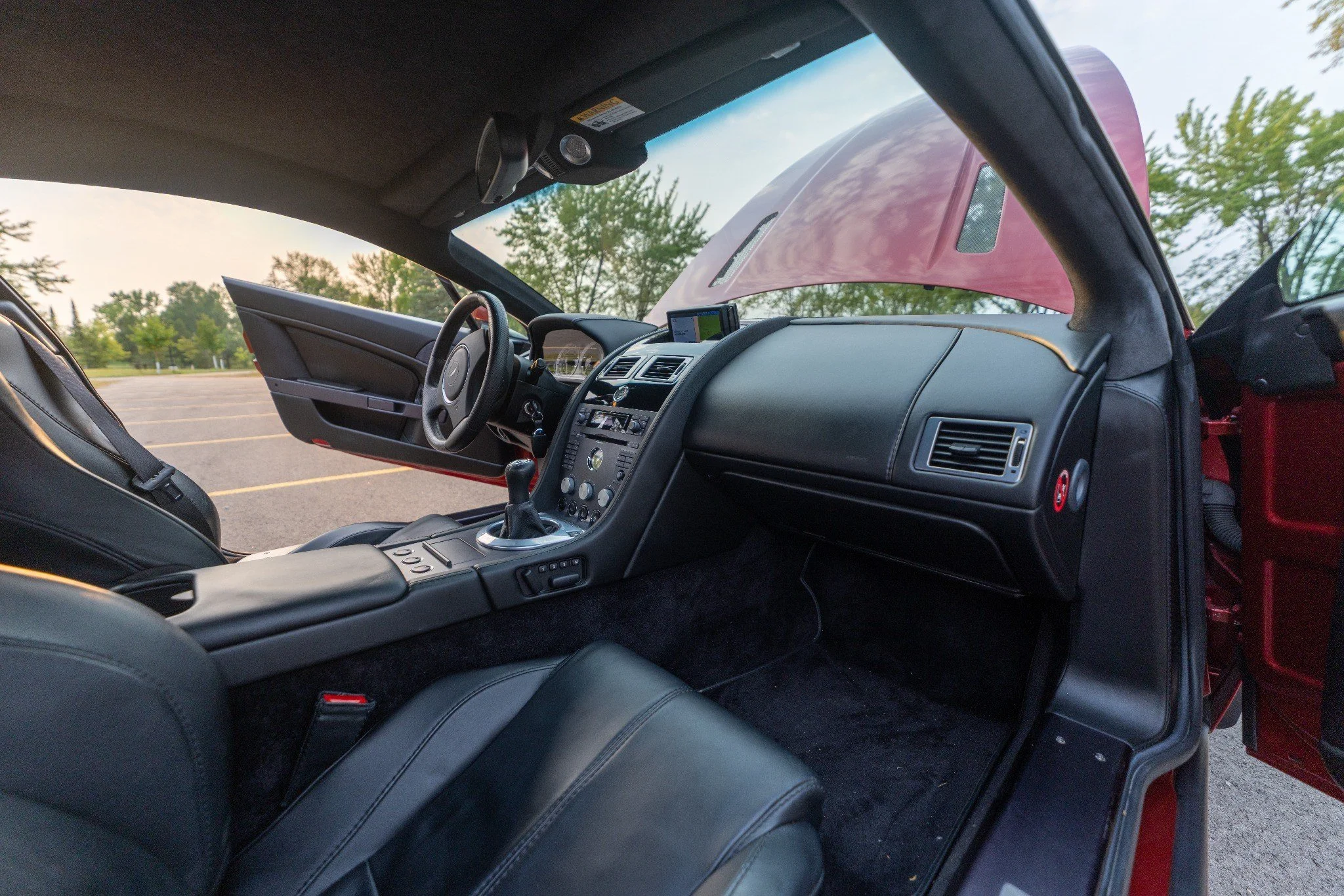 aston_martin_interior_06_web.jpg (Copy)