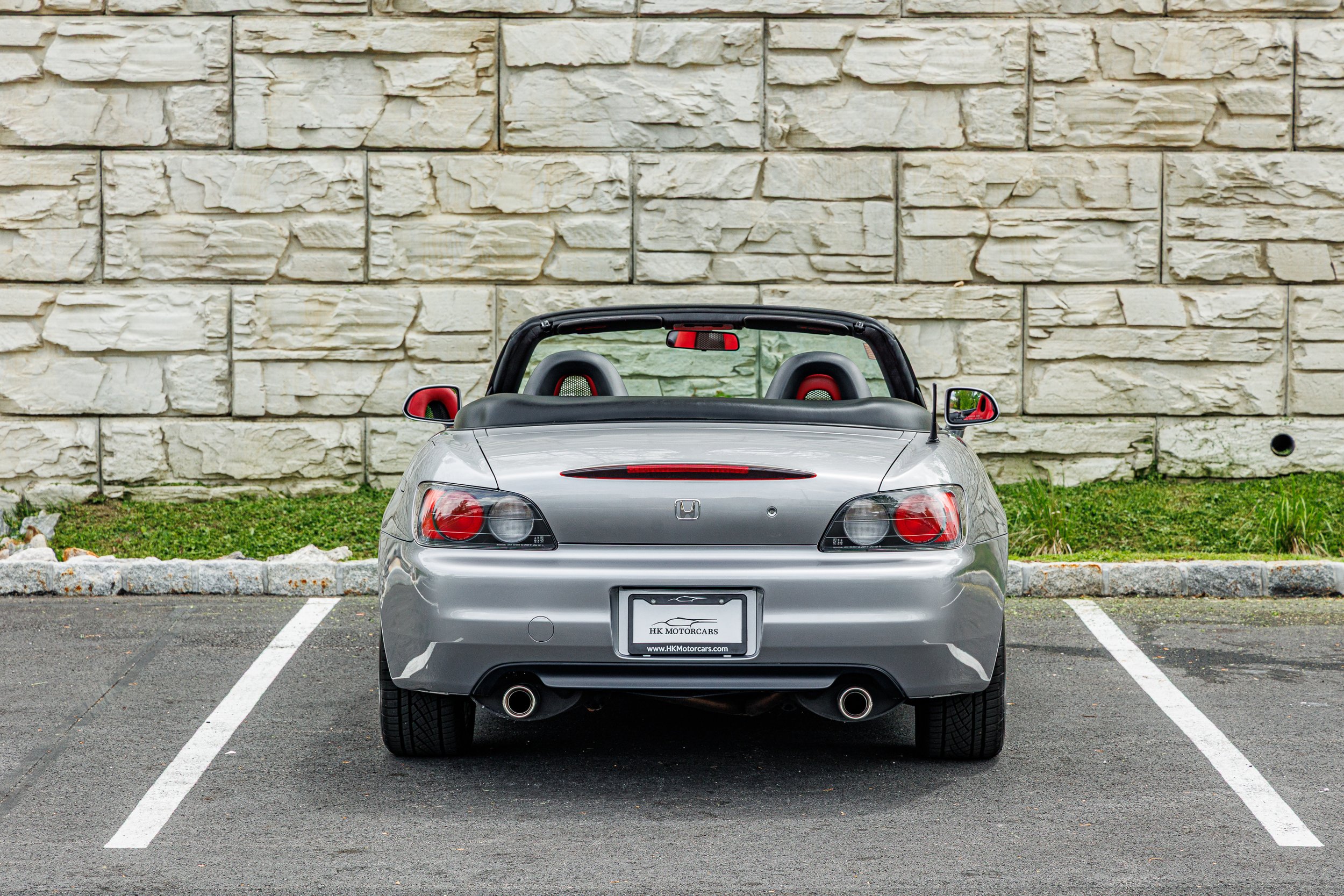 S2000-011.jpg