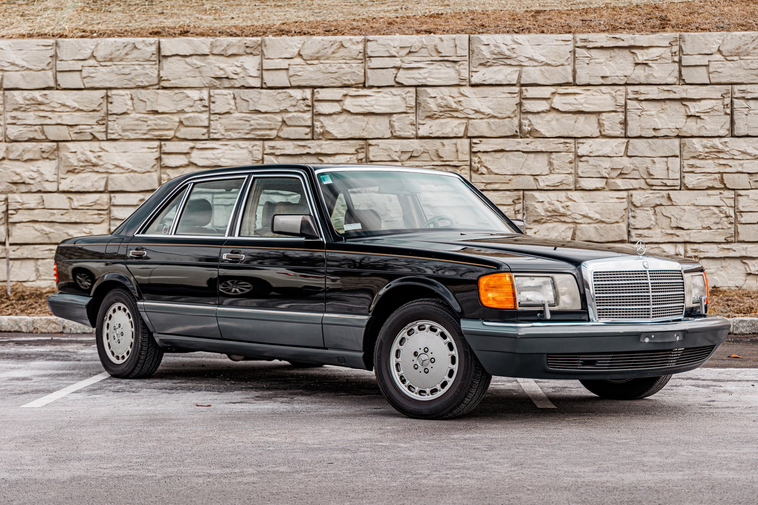 1989 Mercedes-Benz 560SEL