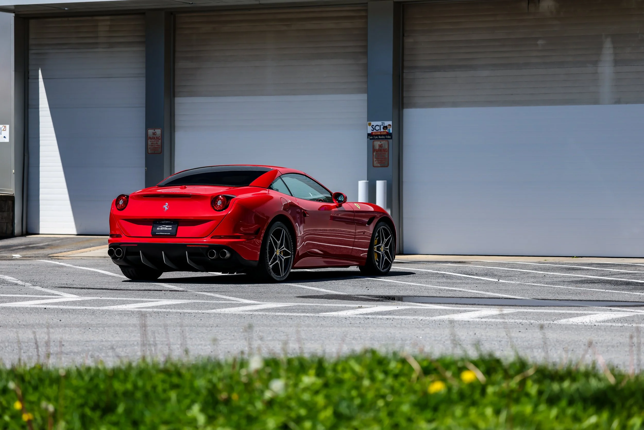 Ferrari  (10).jpg (Copy) (Copy)