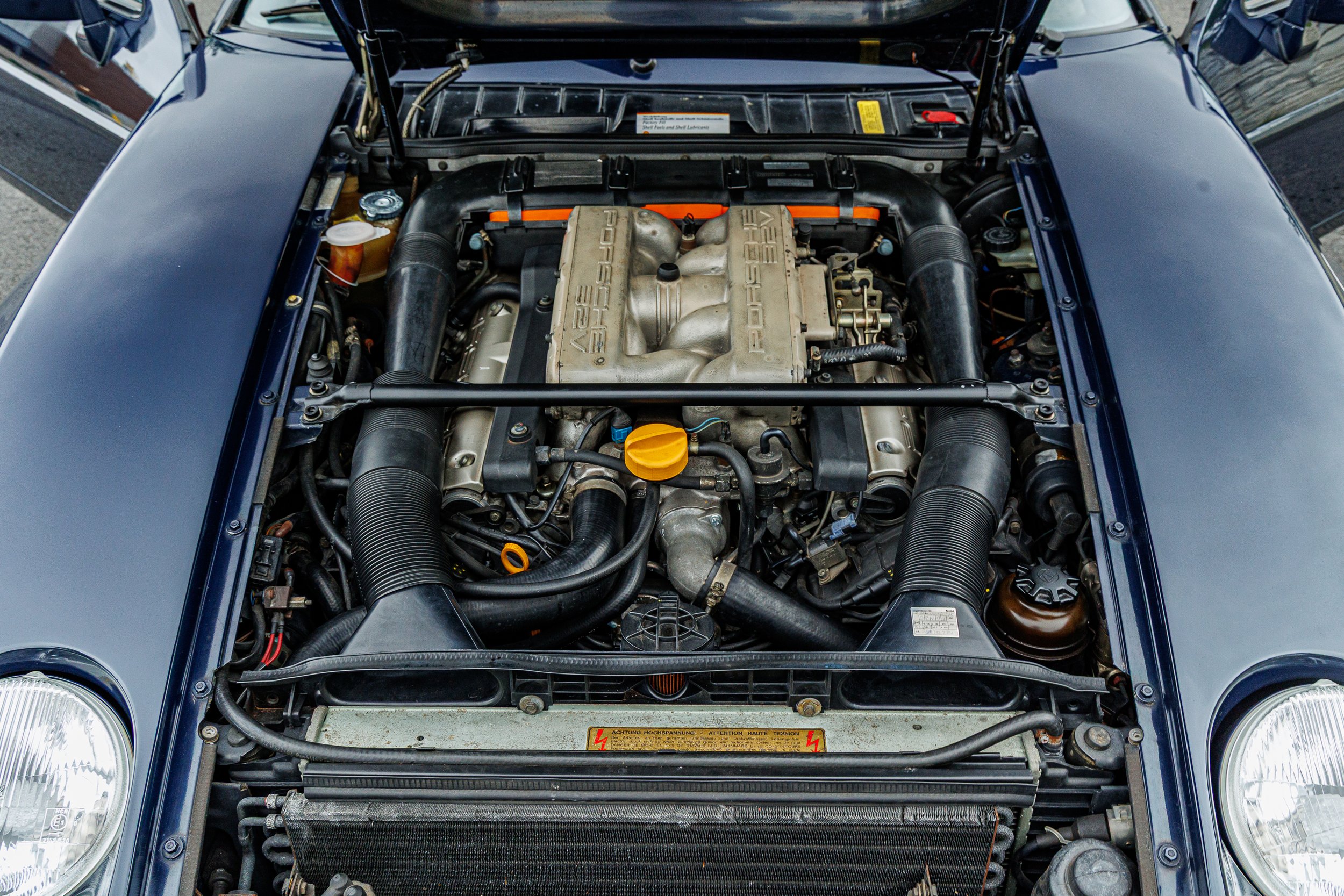 Porsche 928-048.jpg