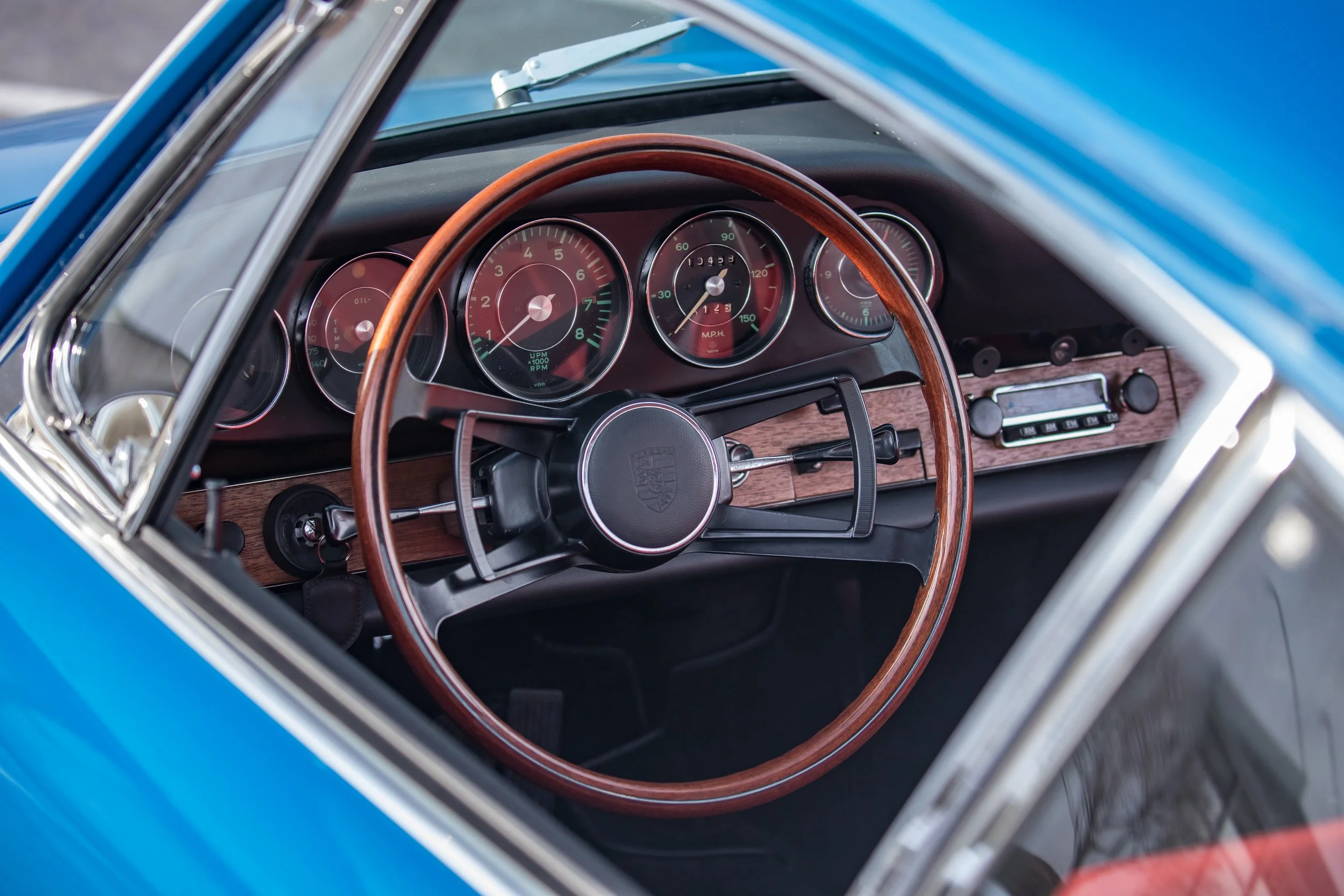 Porsche 911 (93).jpg