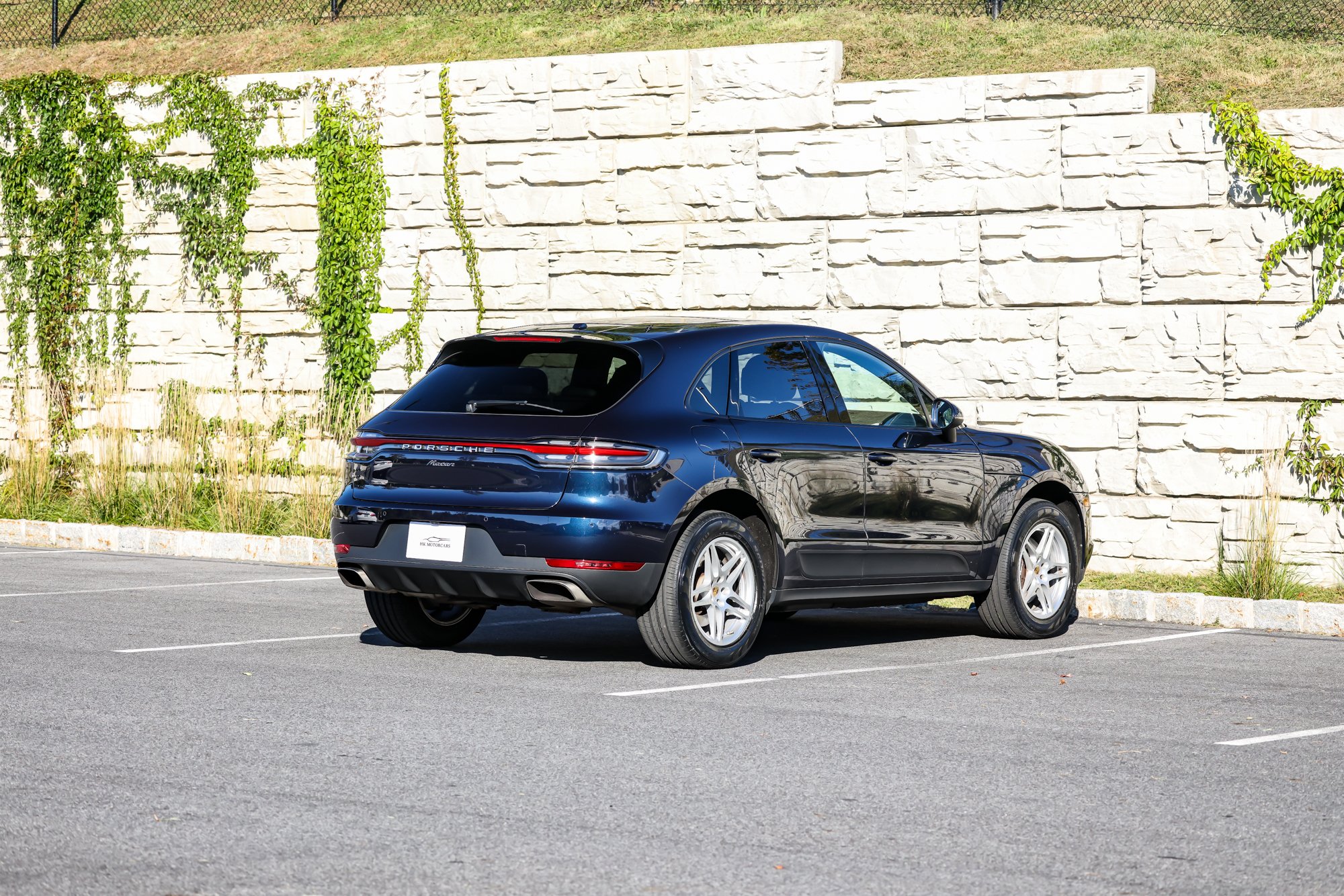 Macan (10).jpg (Copy) (Copy)