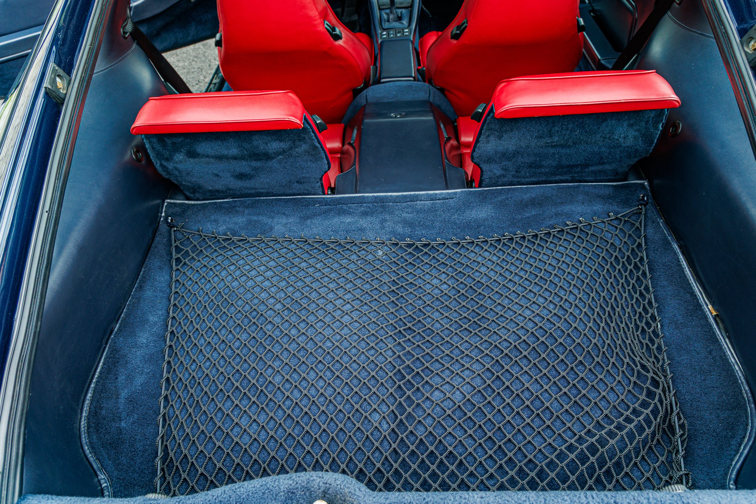 Porsche 928-069.jpg