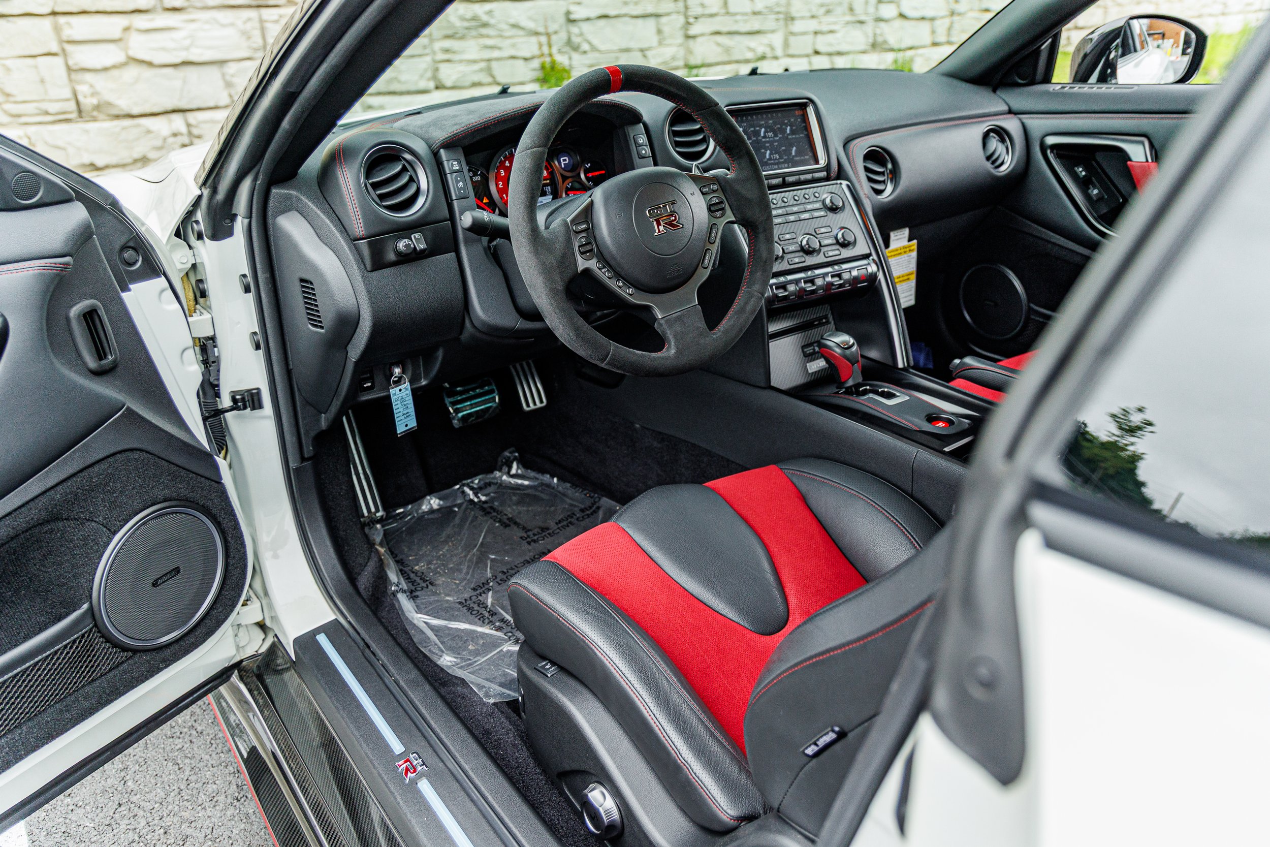 GTR Nismo-200.jpg