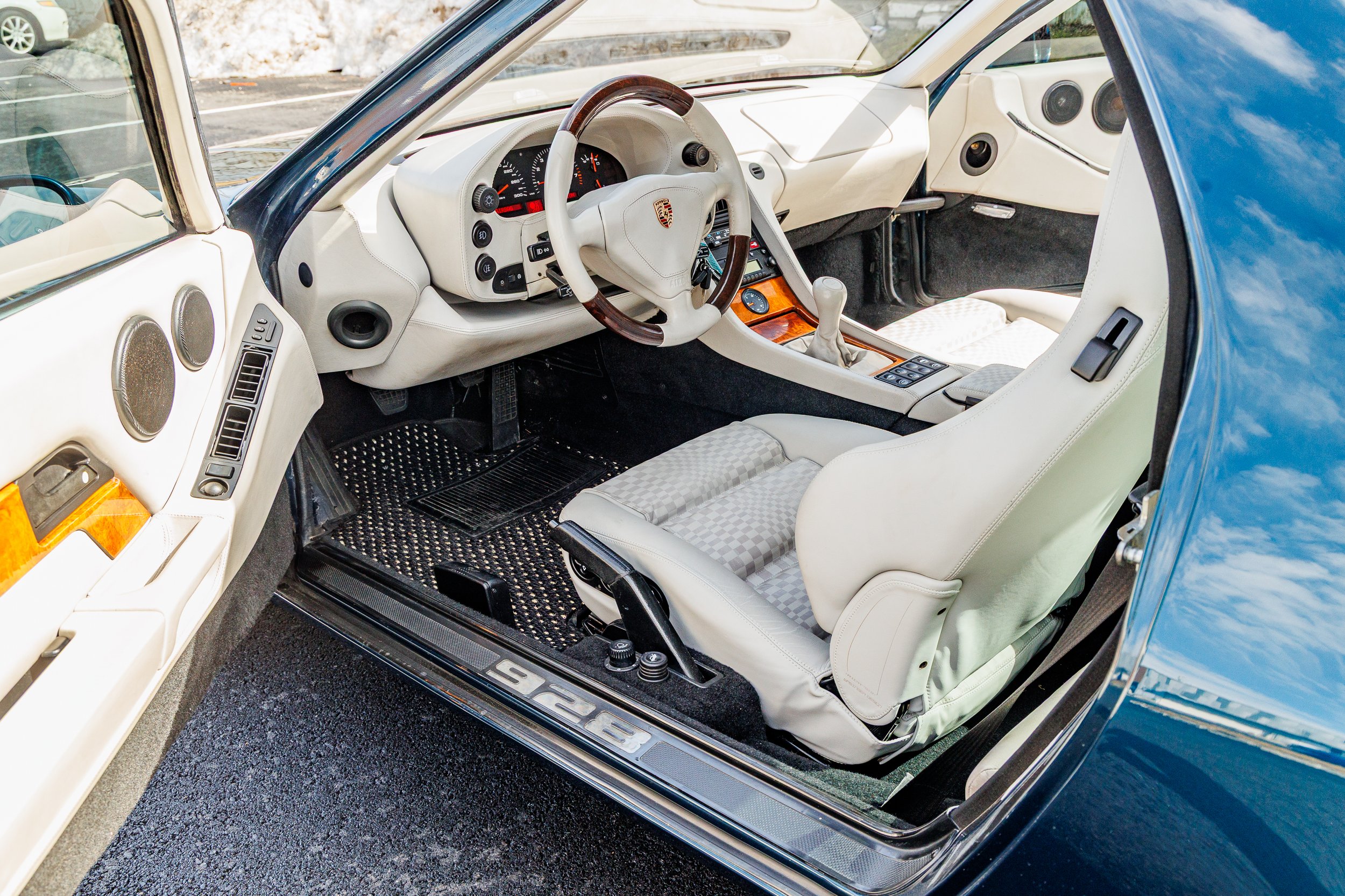 SST-25-14 - 928GT-162.jpg