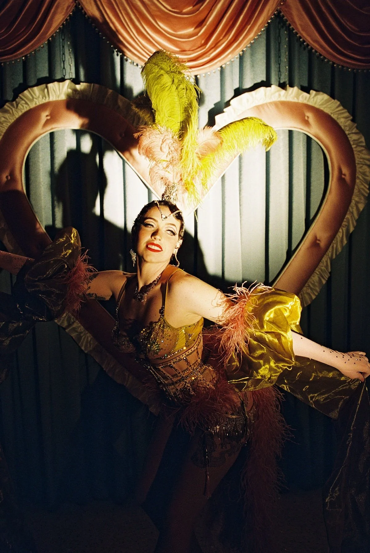 Burlesque Showgirl Sure Thing Chapel Petite Cherry Photo Film Photography Las Vegas93.jpg
