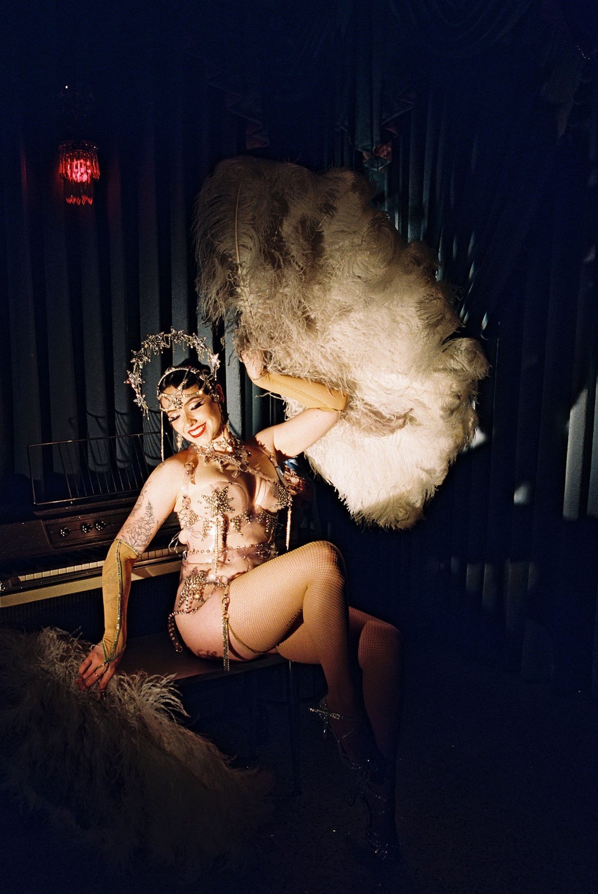 Burlesque Showgirl Sure Thing Chapel Petite Cherry Photo Film Photography Las Vegas27.jpg