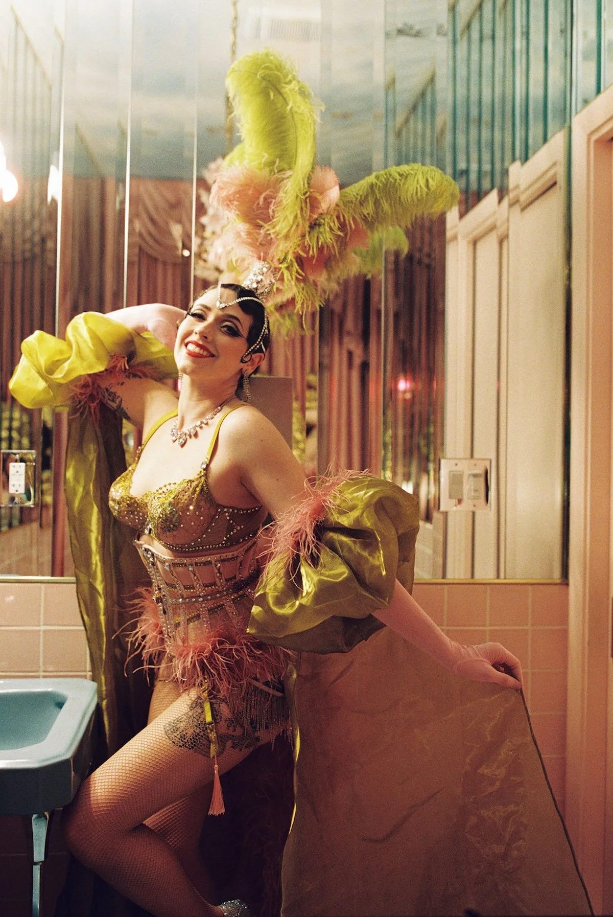 Burlesque Showgirl Sure Thing Chapel Petite Cherry Photo Film Photography Las Vegas89.jpg