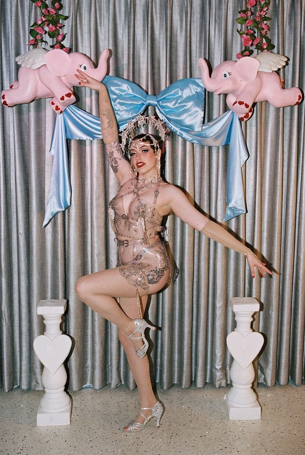 Burlesque Showgirl Sure Thing Chapel Petite Cherry Photo Film Photography Las Vegas13.jpg