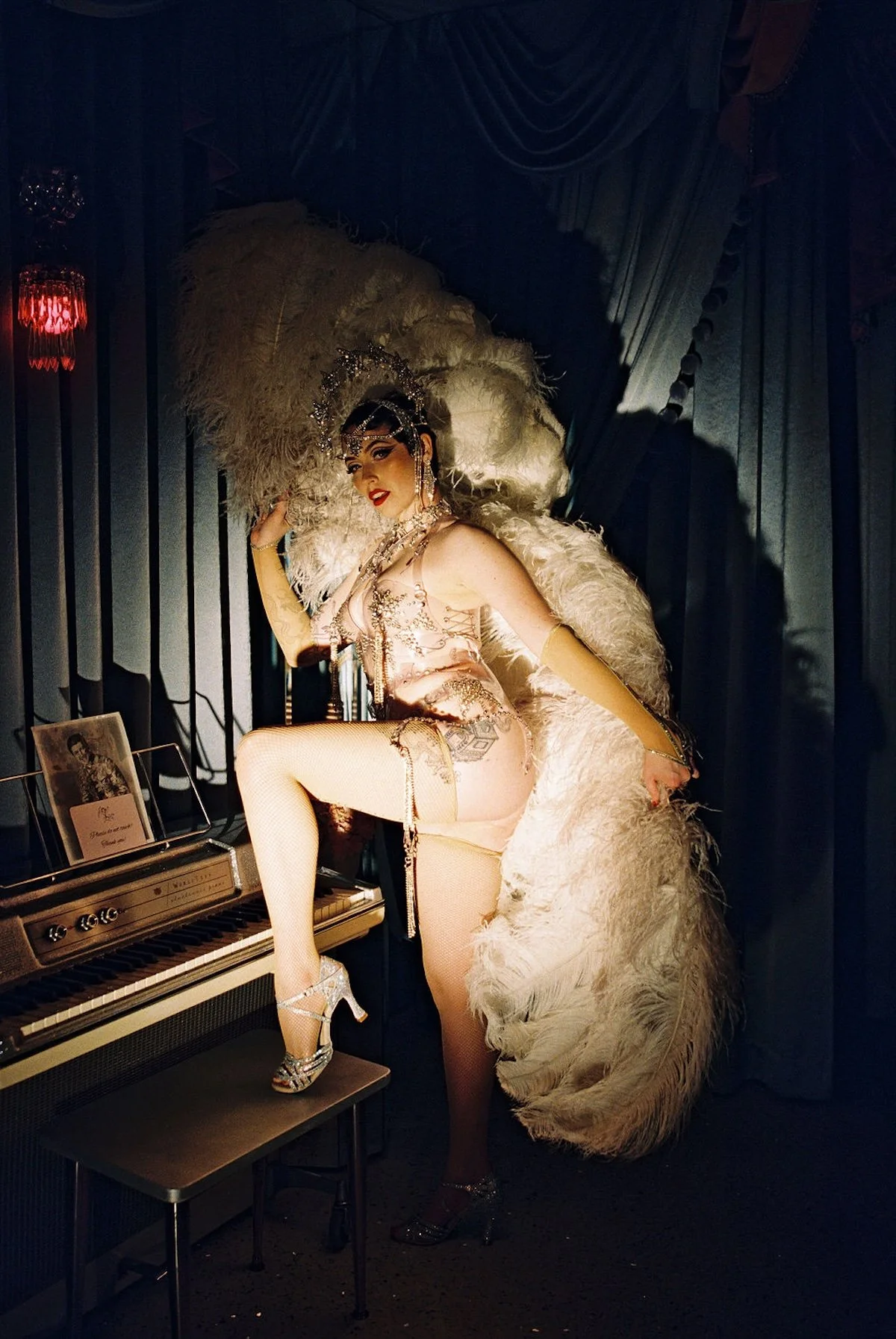 Burlesque Showgirl Sure Thing Chapel Petite Cherry Photo Film Photography Las Vegas21.jpg