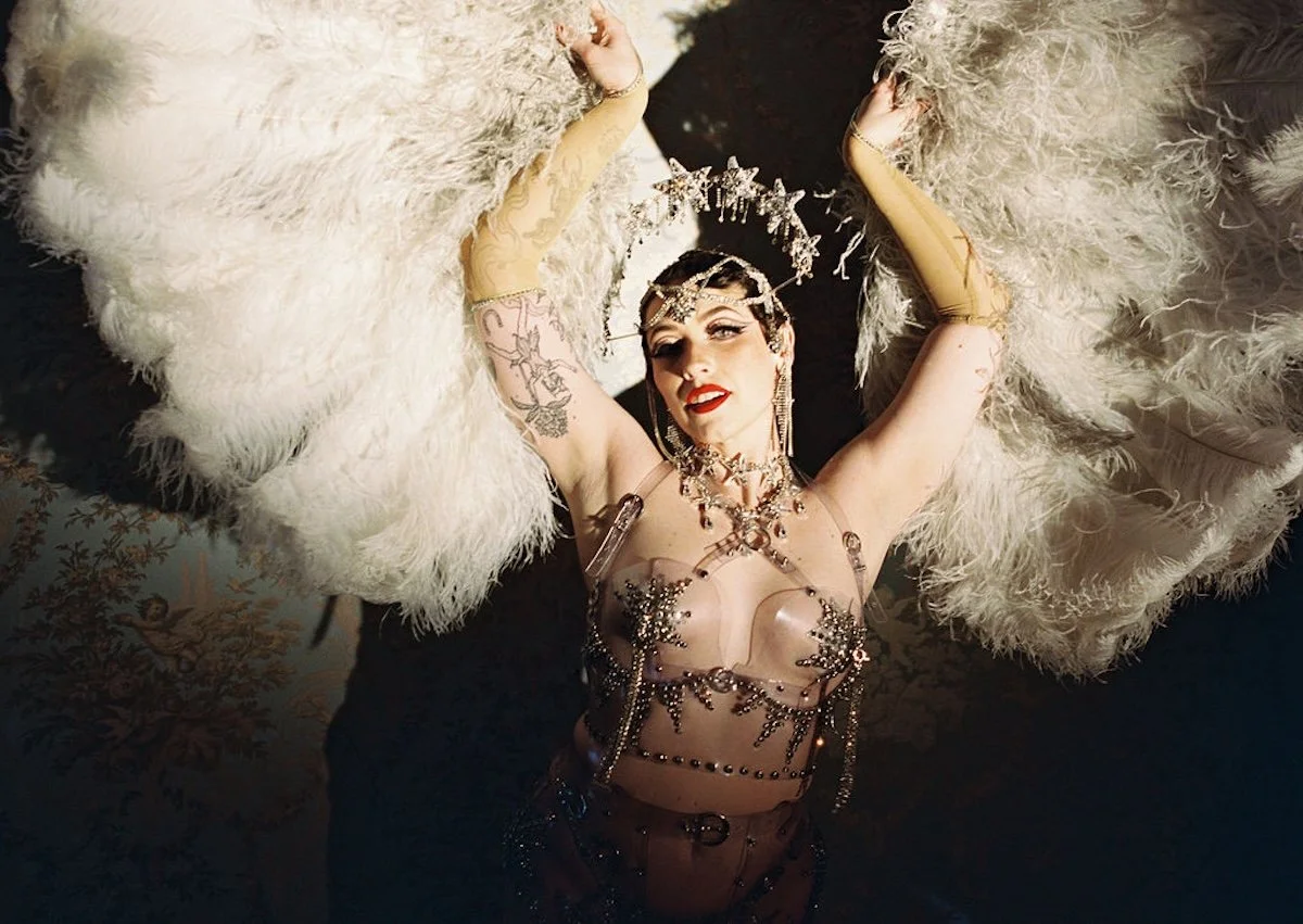Burlesque Showgirl Sure Thing Chapel Petite Cherry Photo Film Photography Las Vegas11.jpg