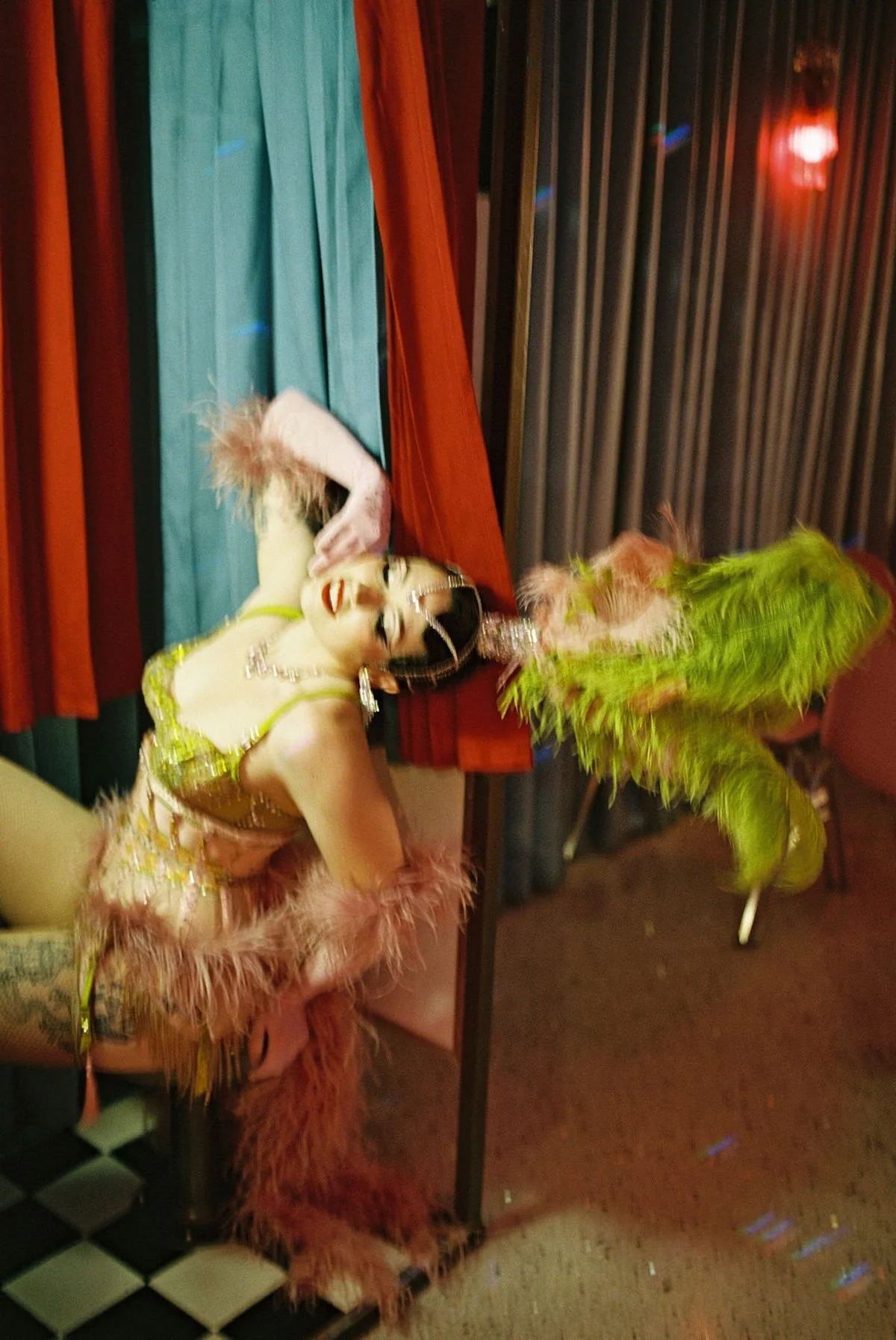 ☆ ESTHER VAN OUI ☆ 