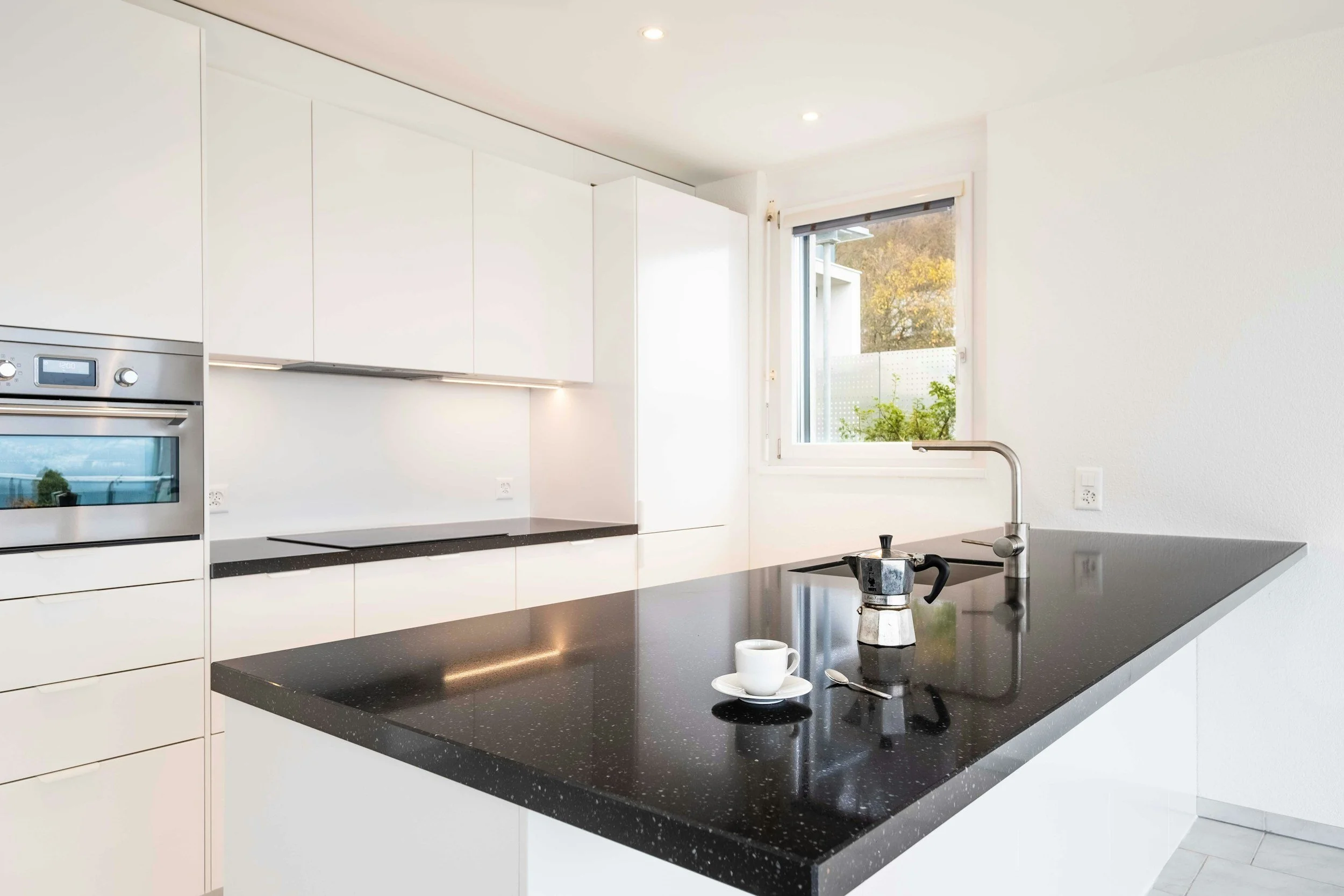 Decluttering Your Home: Simple Steps for a Fresh Start