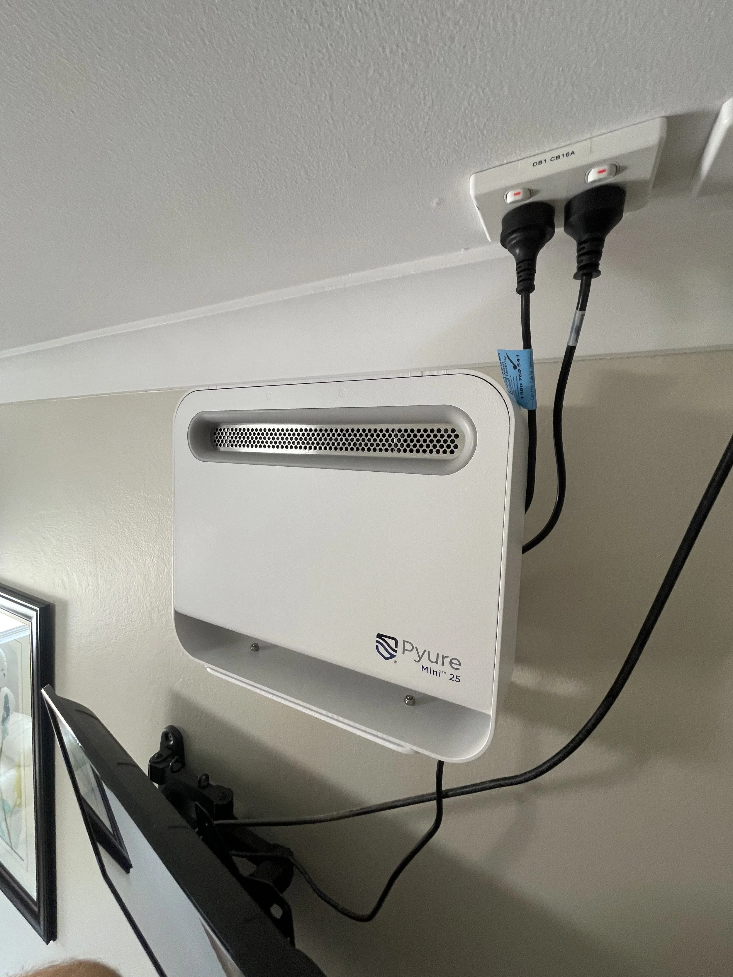 Mini 25 Wall Secure Mount