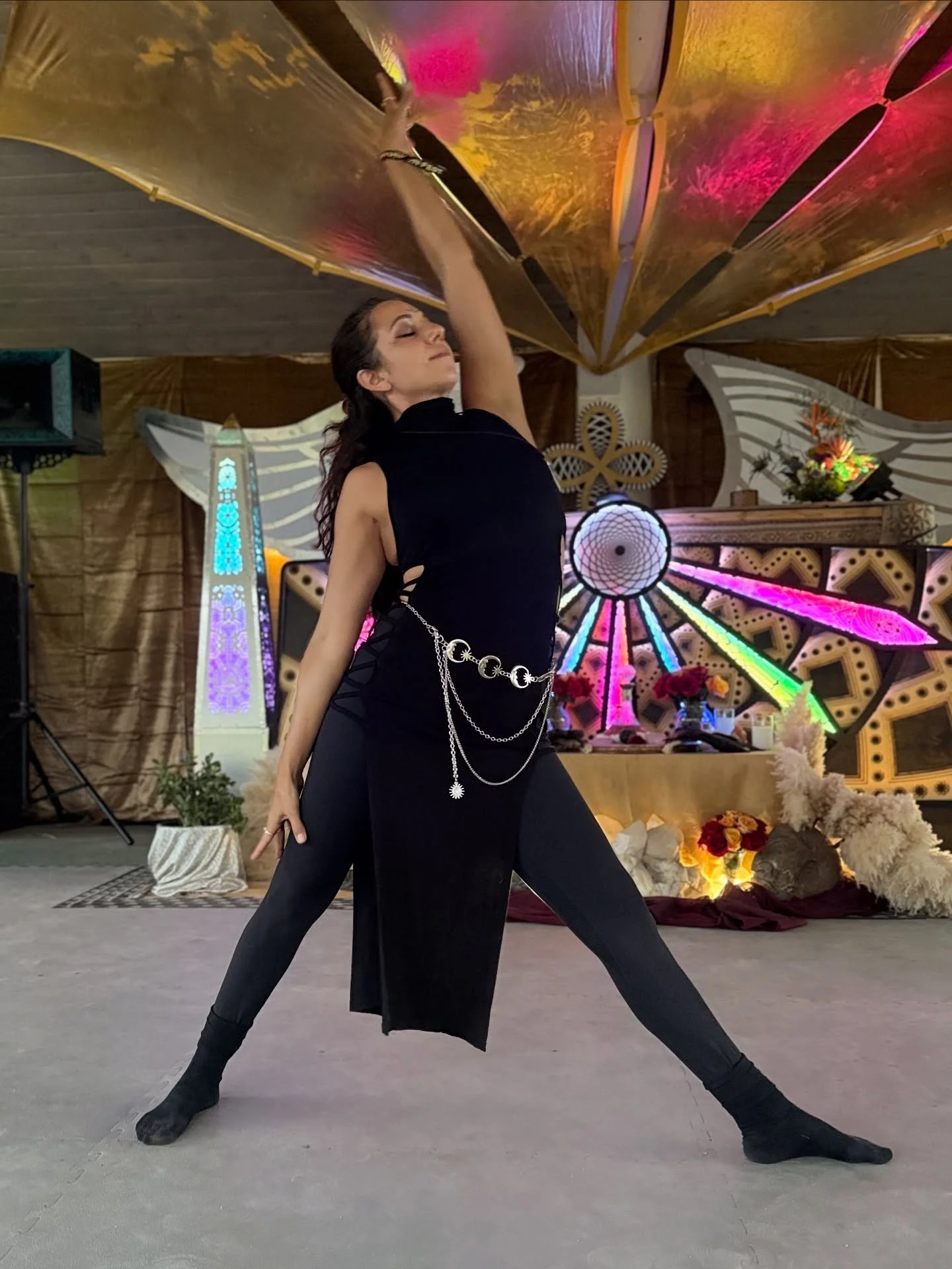 I just returned from @_unison_fest_ , and my heart is cracked wide open.
 What a powerful reminder of how deeply we belong&mdash;to each other, to the Earth, to the rhythms that move through us all.

Being surrounded by music, dance, yoga, art, movem