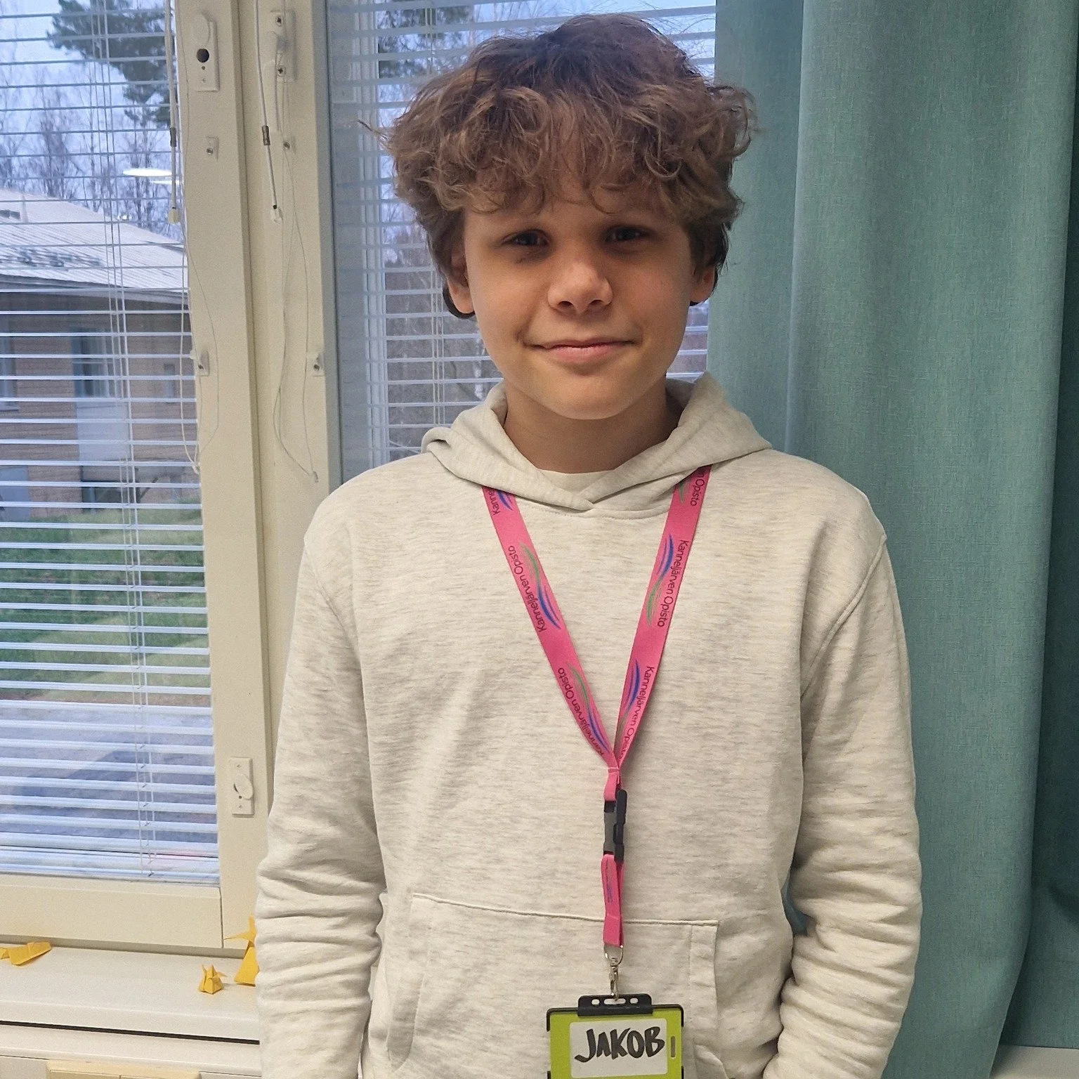 Hei!
Olin Kannelj&auml;rven Opistolla kaksi viikkoa TET-harjoittelussa. Viihdyin koululla hyvin ja opin t&auml;rkeit&auml; ty&ouml;el&auml;m&auml;ss&auml; tarvittavia taitoja. 
Ty&ouml;teht&auml;viini kuului mm. apuopettajana toimiminen, avustaminen 