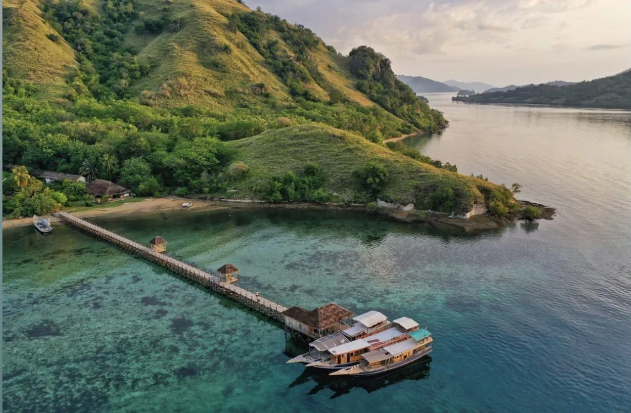 Scuba Junkie - Komodo, Indonesia