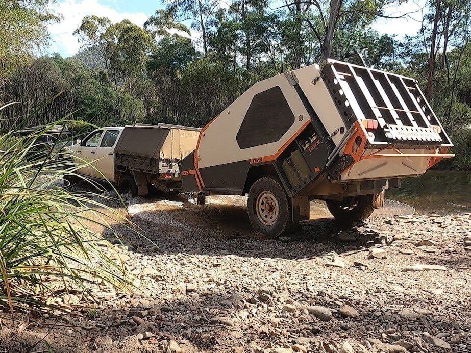 crooked-river-car-with-camper-trailer1-237kb.jpeg