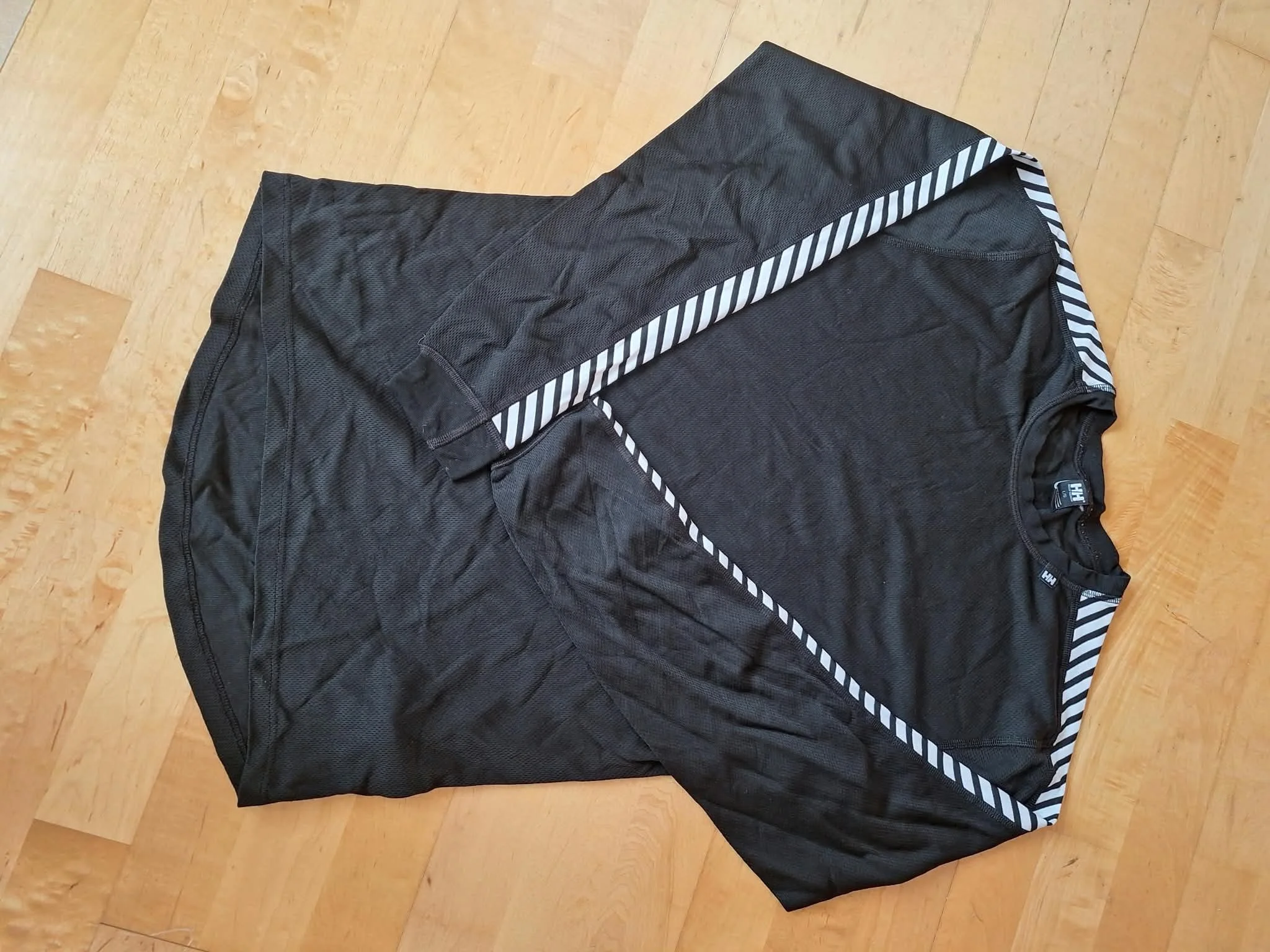 Long sleeved base layer