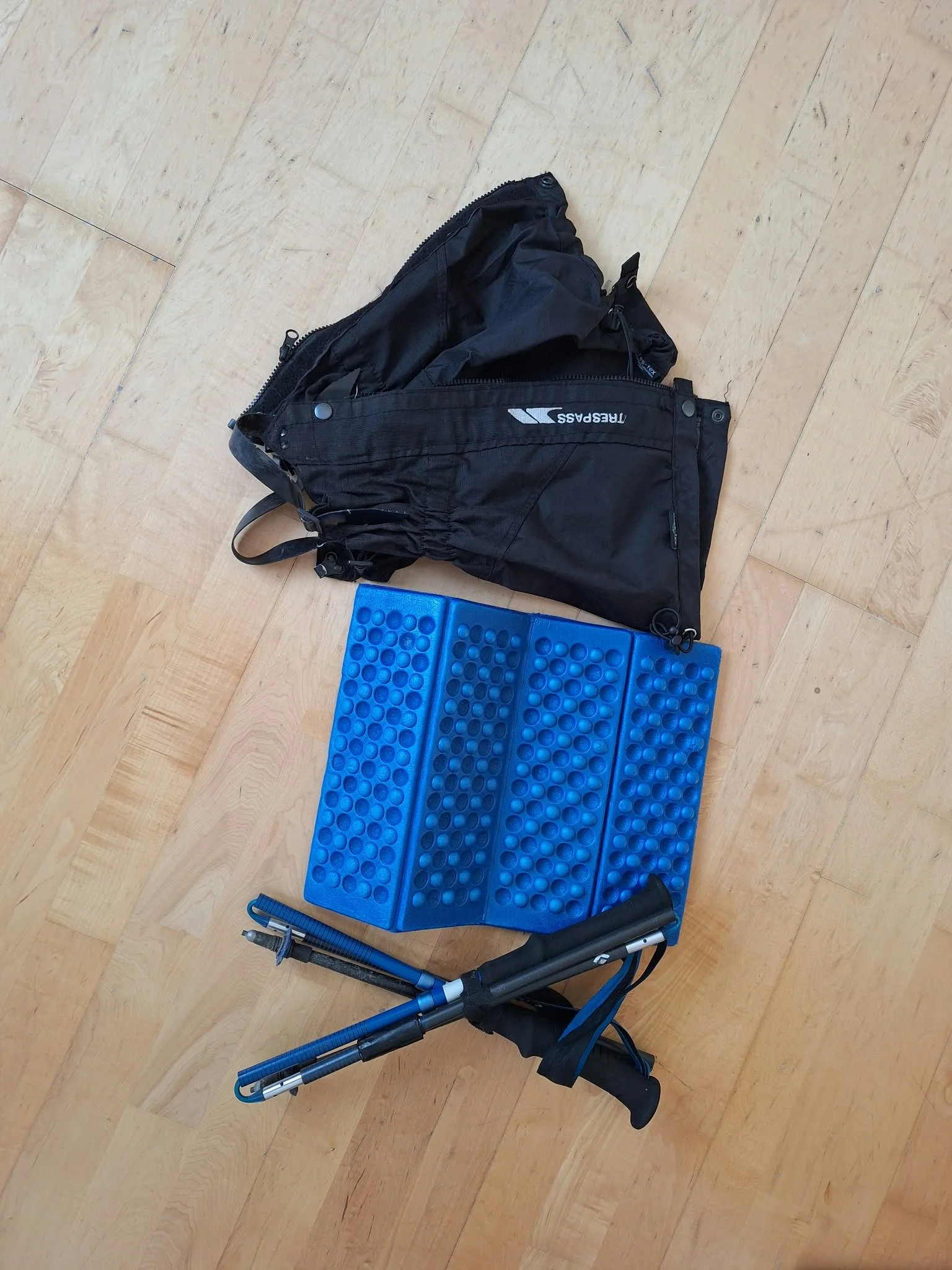 Gaiters, Trekking Poles & Ground Mat