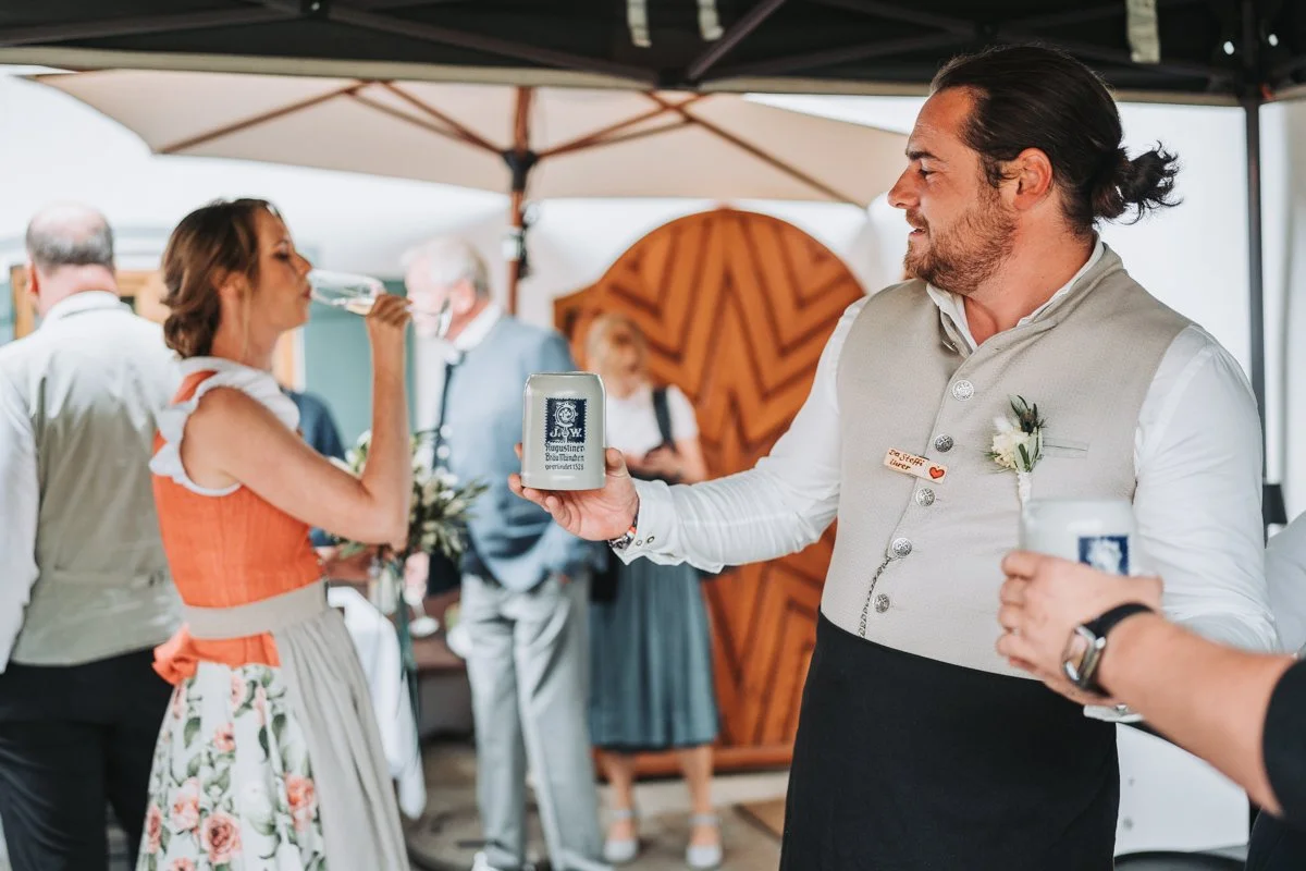 Feier Alperie Schliersee – Hochzeit Schliersee, Alperie, Bierfassanstich, Hochzeitsparty