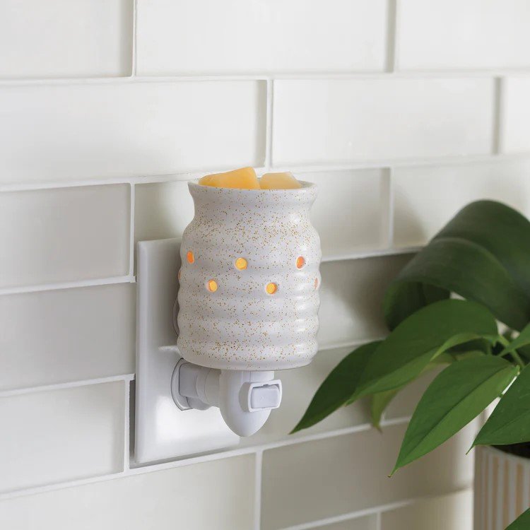 Farmhouse pluggable warmer