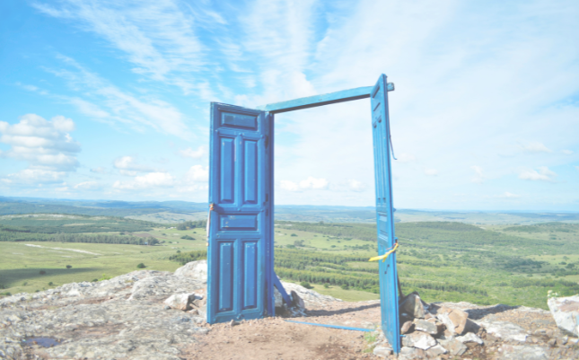 Quella porta chiusa, che continua a non aprirsi…