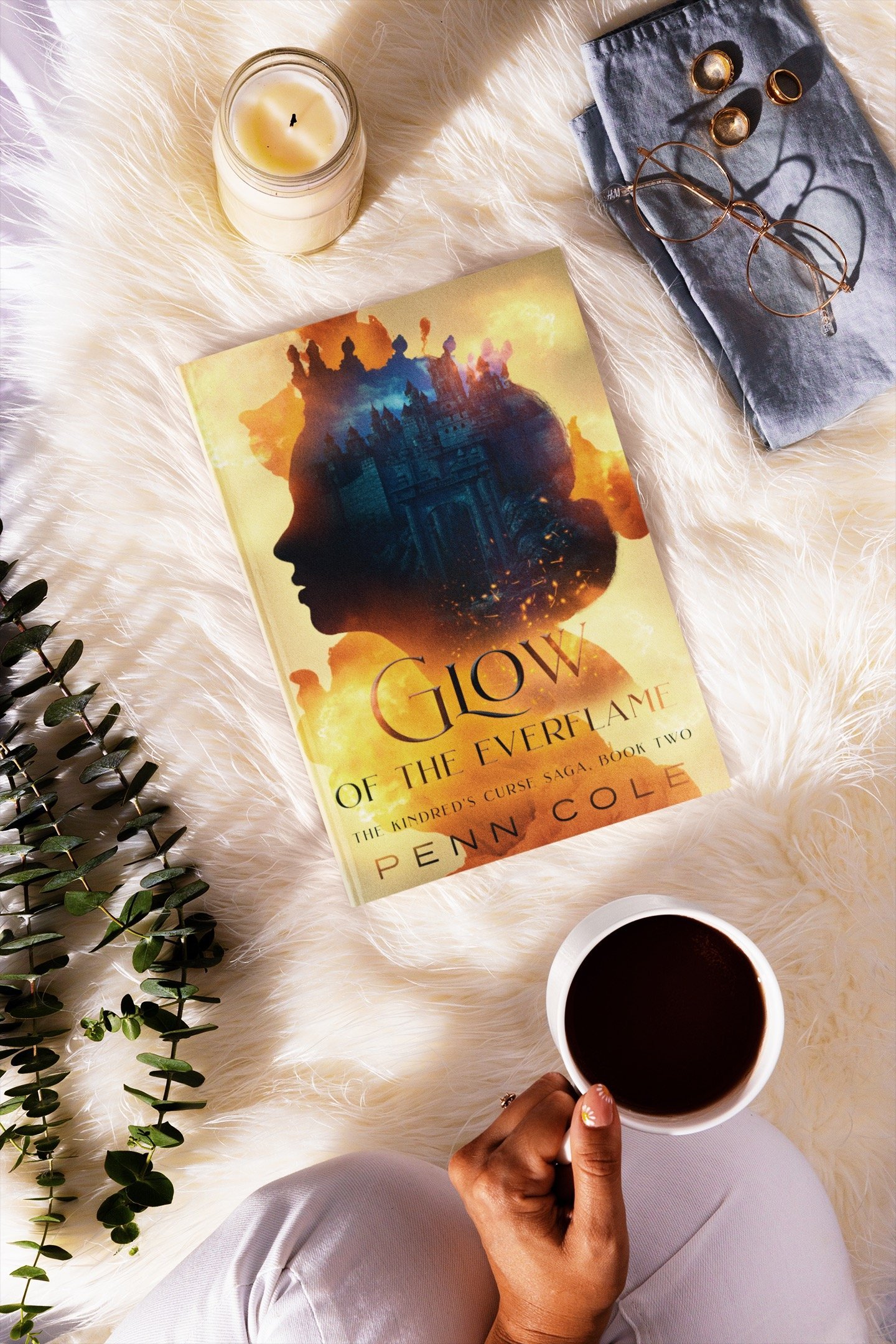 Glow of the Everflame (Kindred's Curse, #2) by Penn Cole