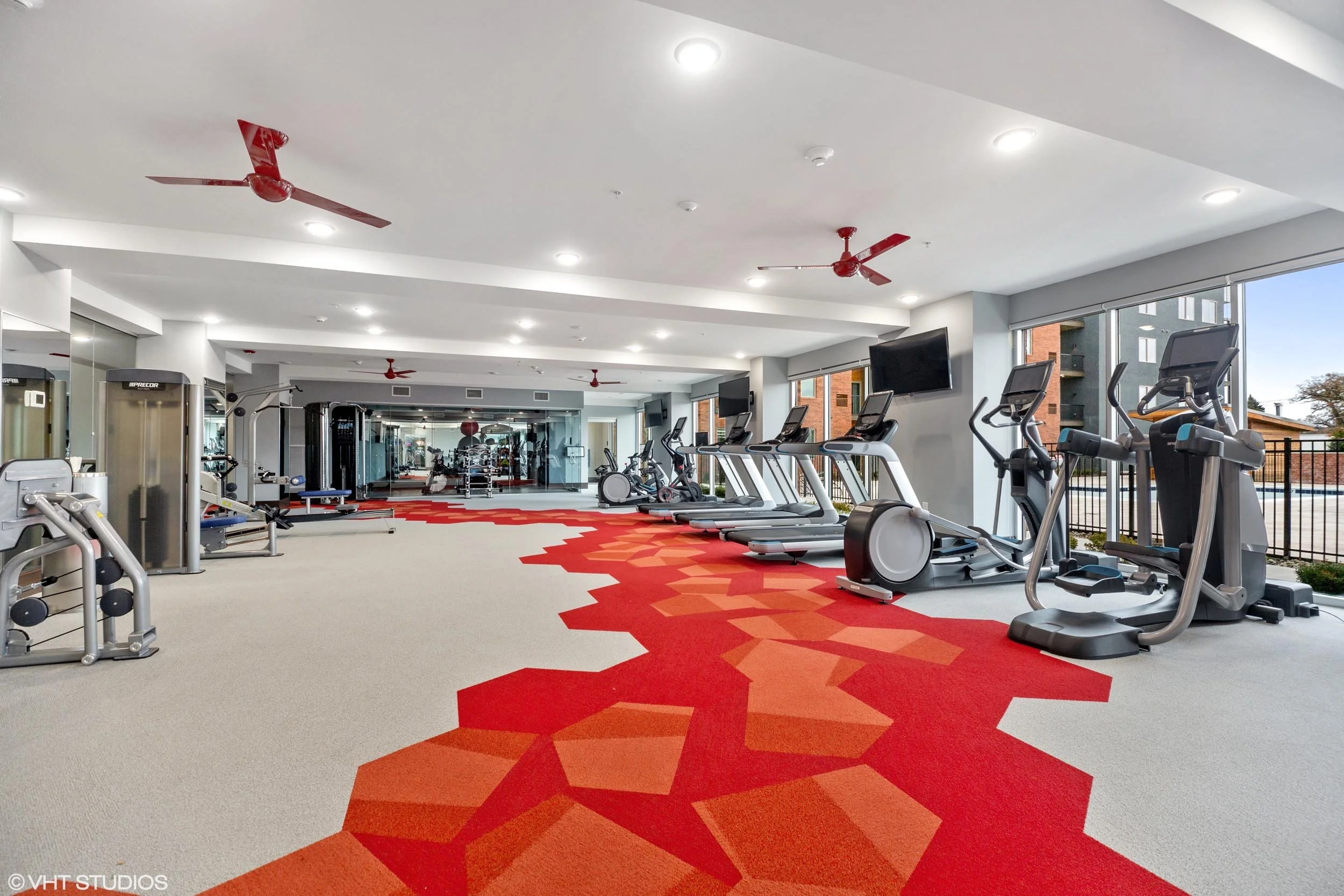 The Monarch Apartments in Des Plaines, IL